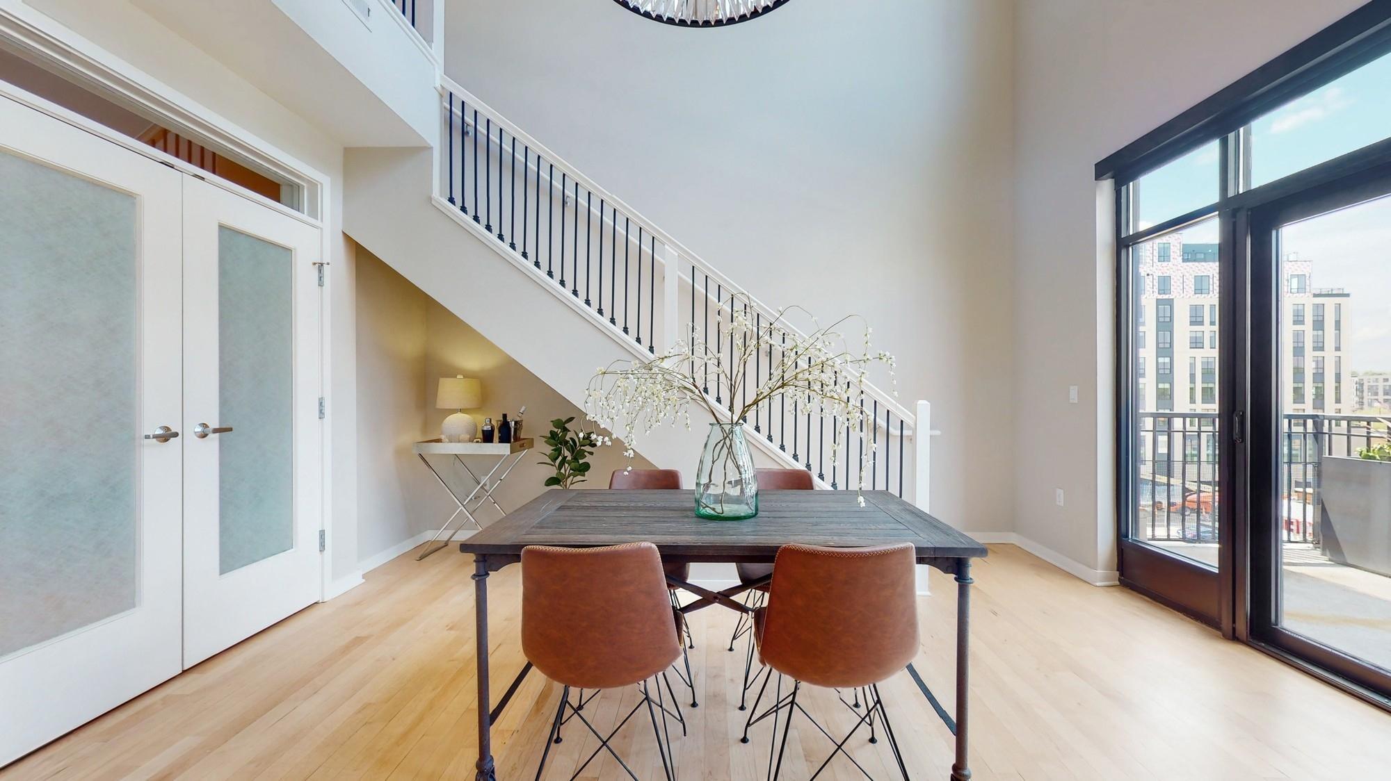 3104 W Lake Street Unit: 406