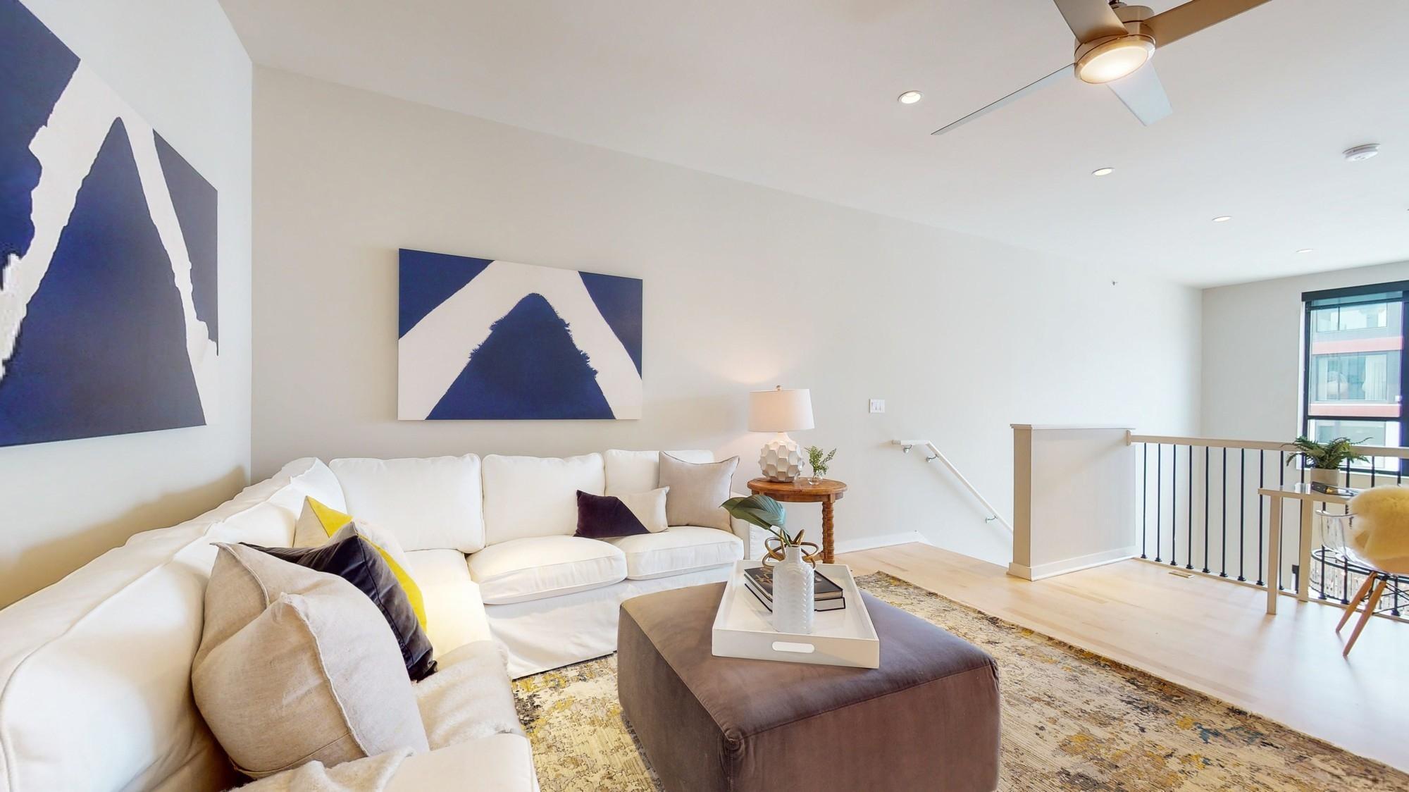 3104 W Lake Street Unit: 406