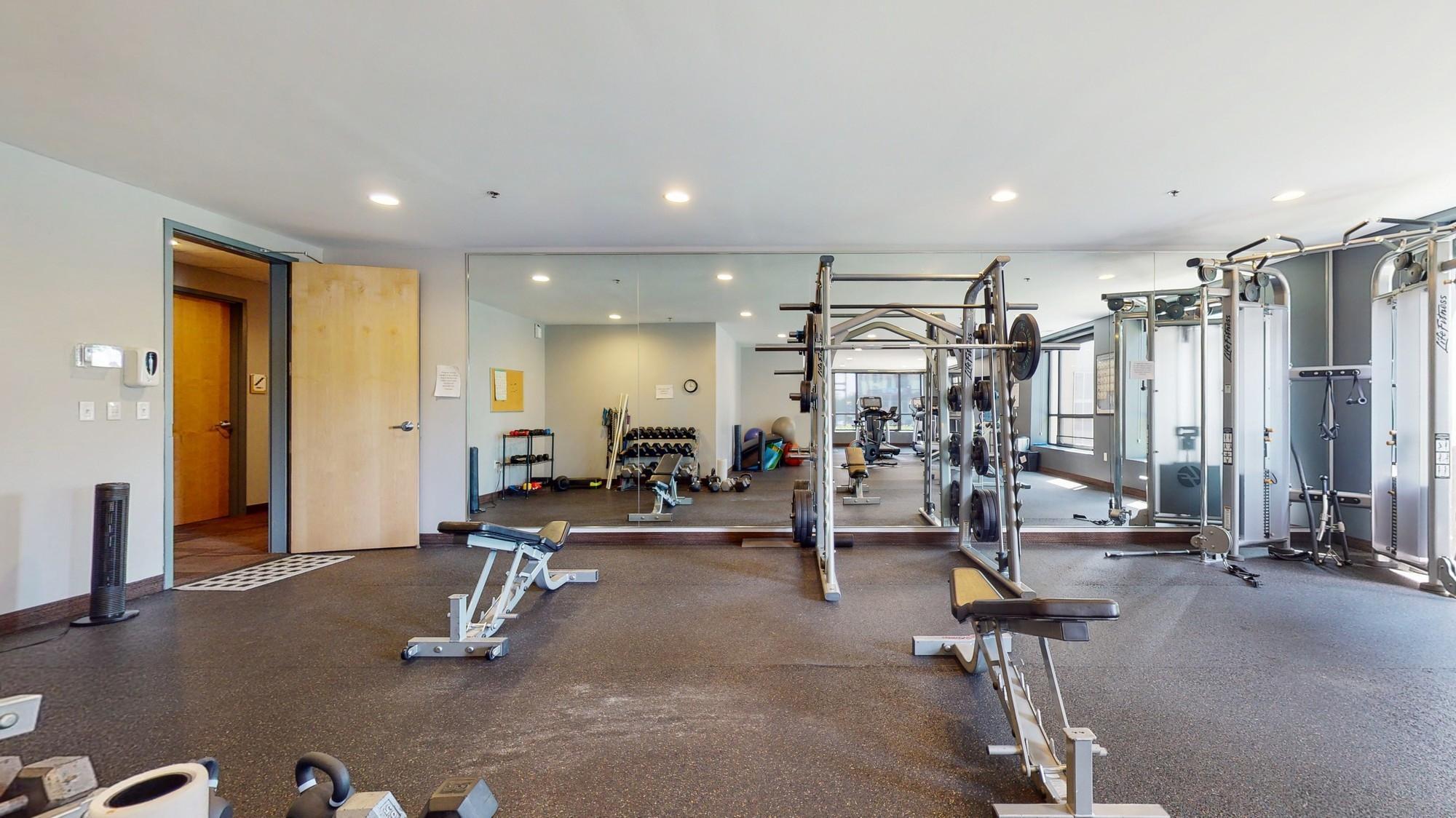 3104 W Lake Street Unit: 406