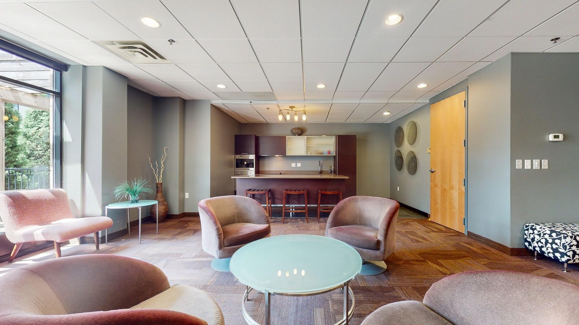 3104 W Lake Street Unit: 406