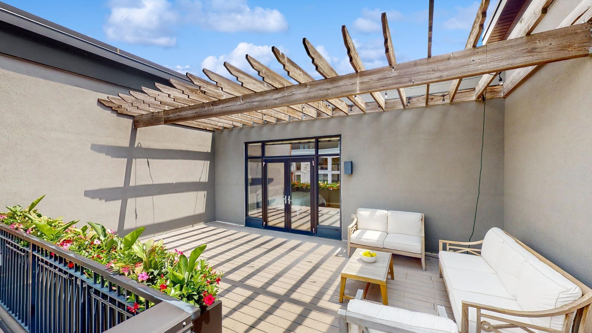 3104 W Lake Street Unit: 406