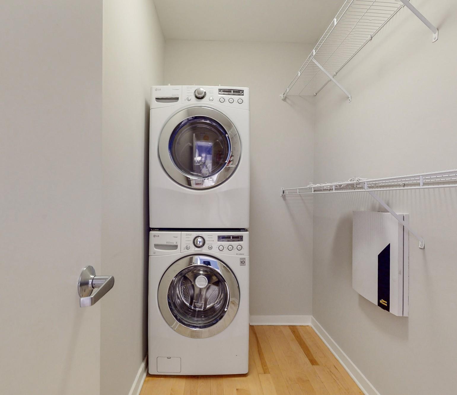 3104 W Lake Street Unit: 406