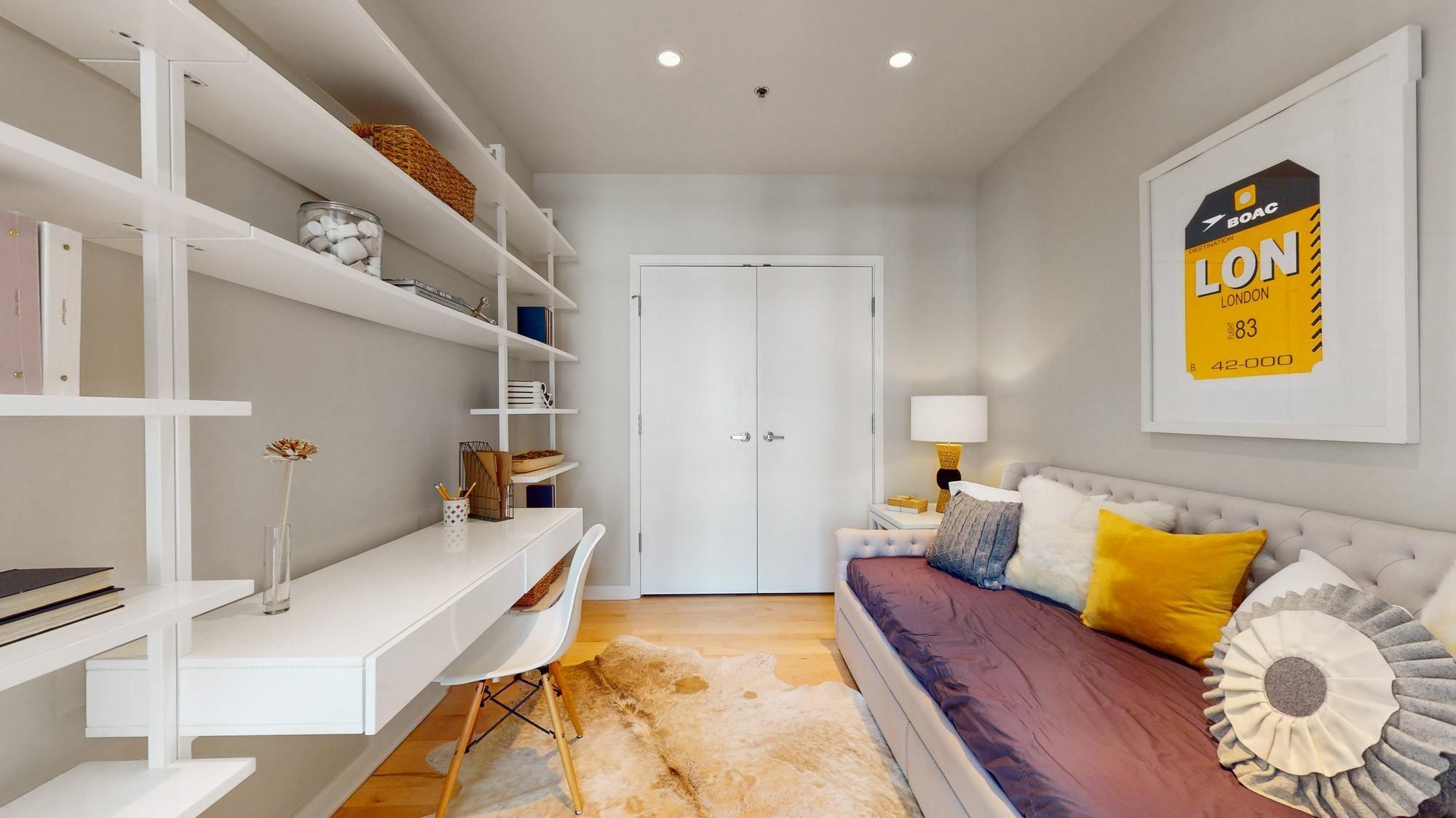 3104 W Lake Street Unit: 406