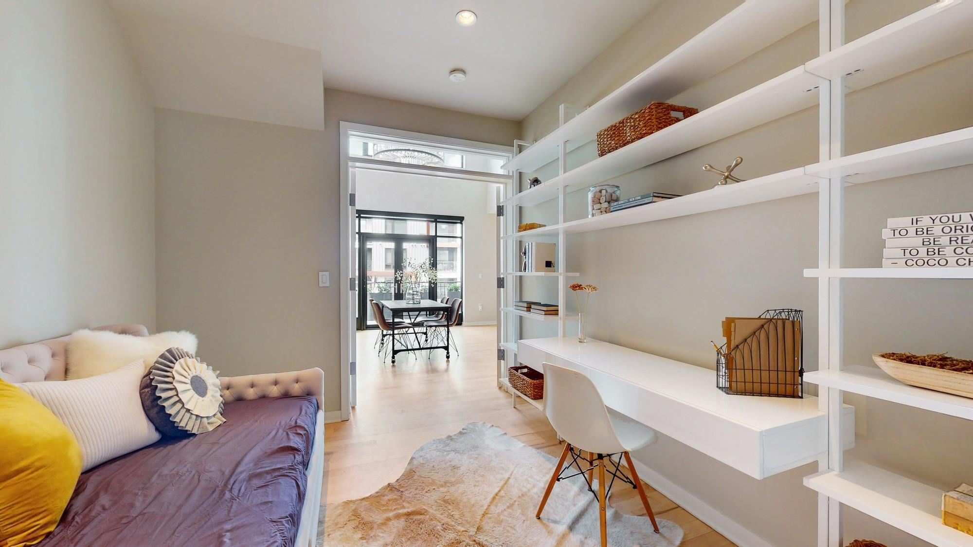 3104 W Lake Street Unit: 406