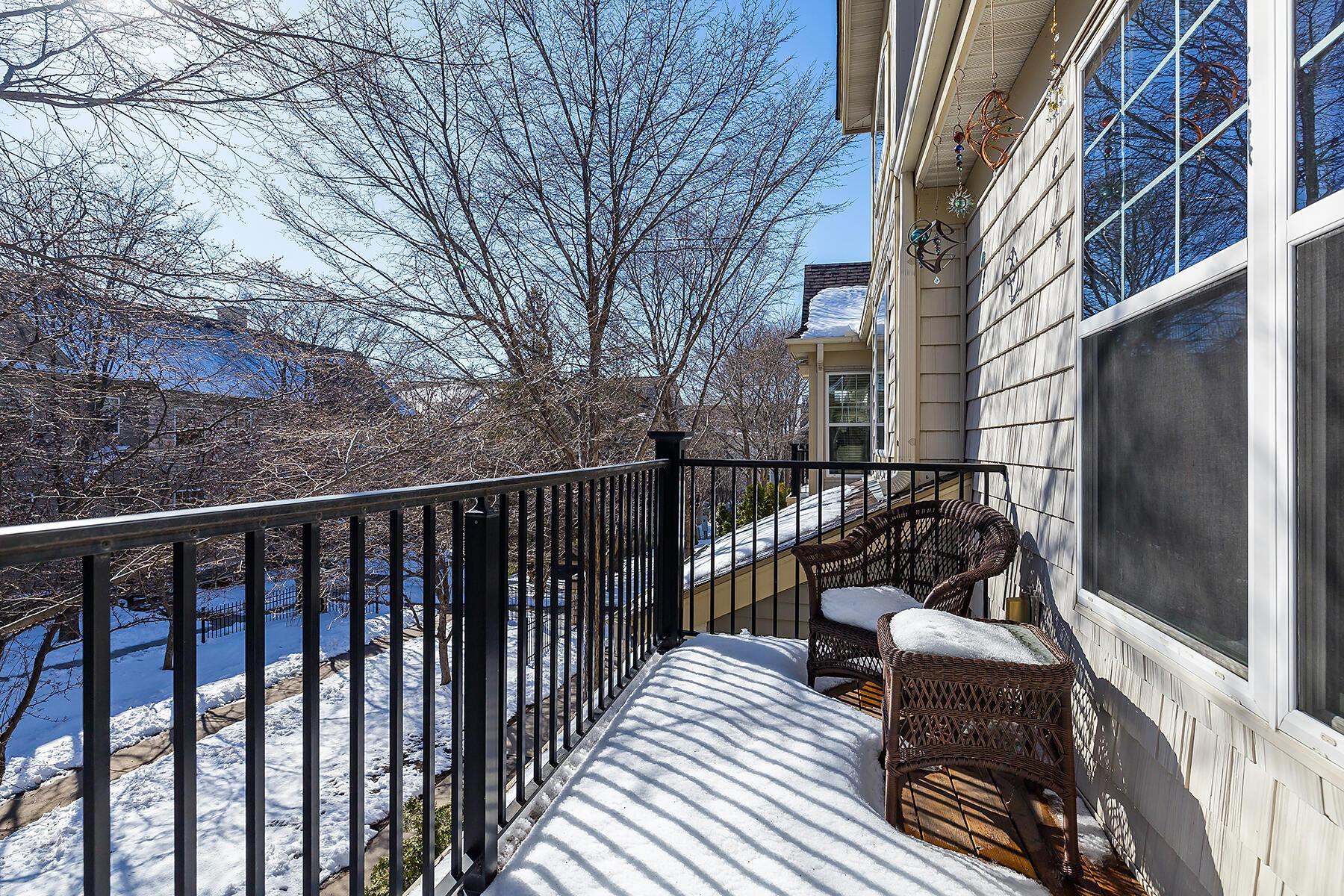 8317 Townsend Drive Unit: 215