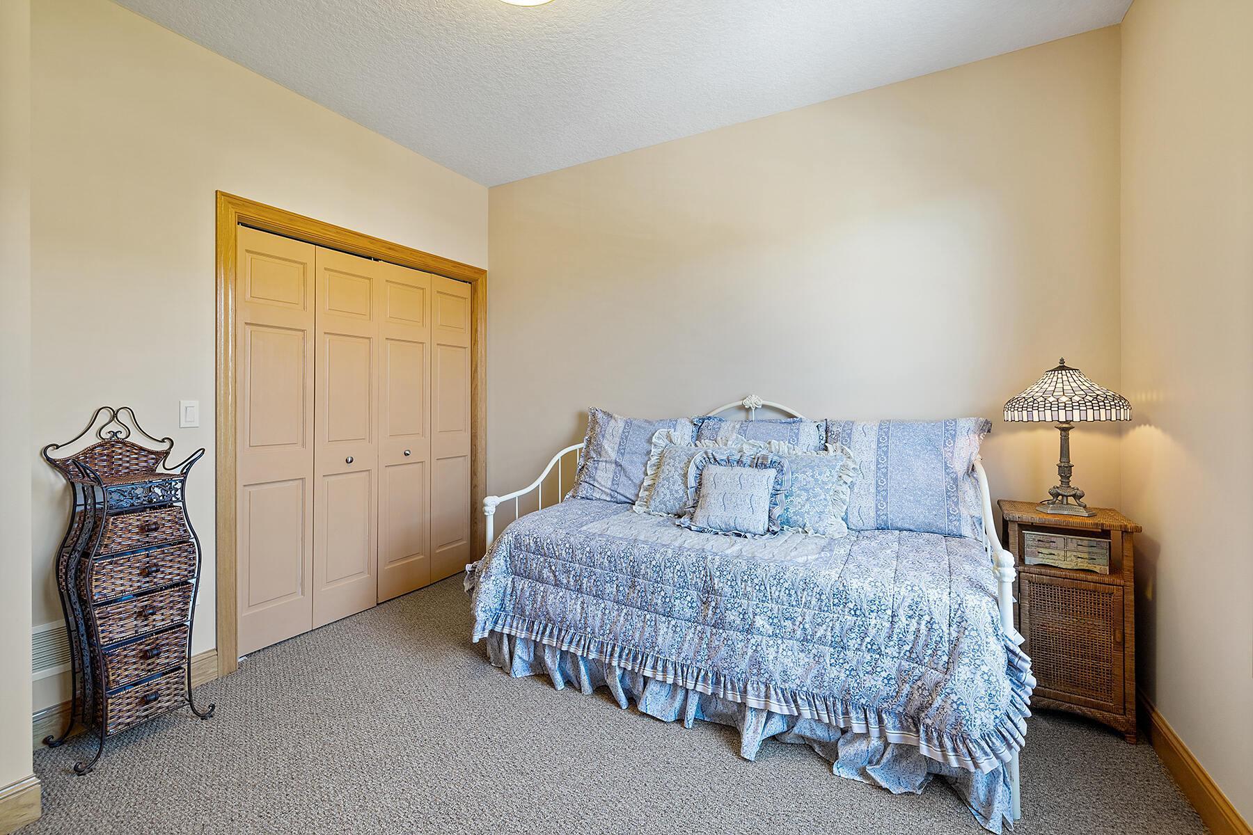 8317 Townsend Drive Unit: 215