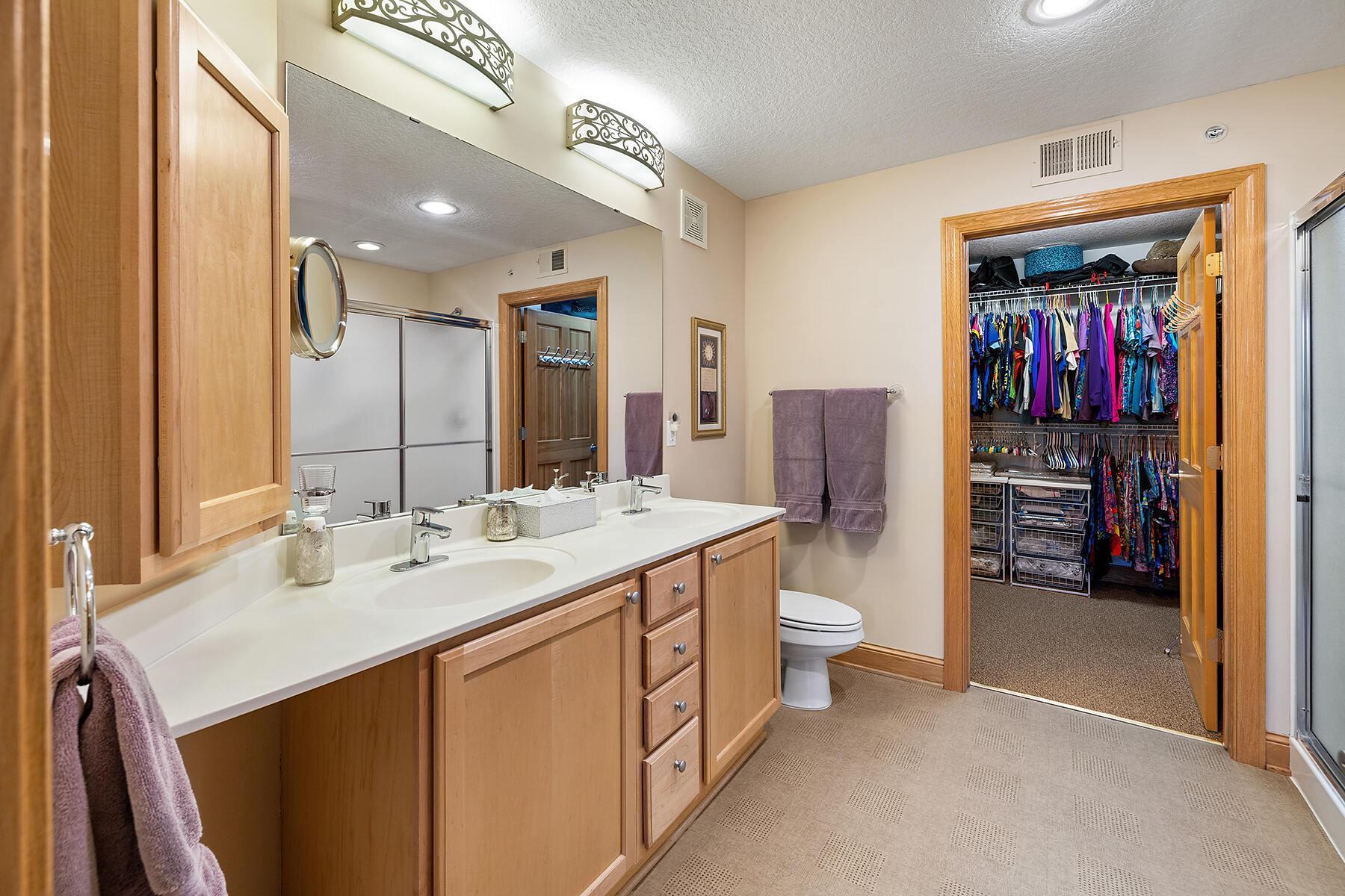 8317 Townsend Drive Unit: 215