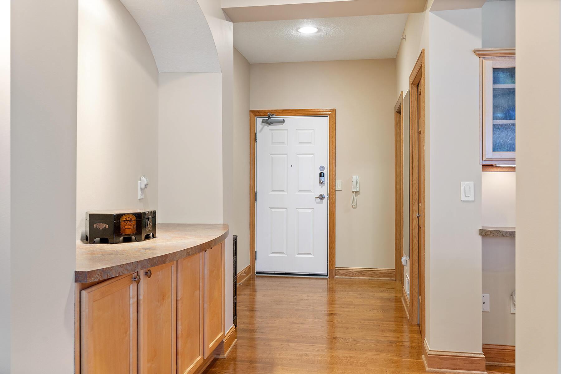 8317 Townsend Drive Unit: 215
