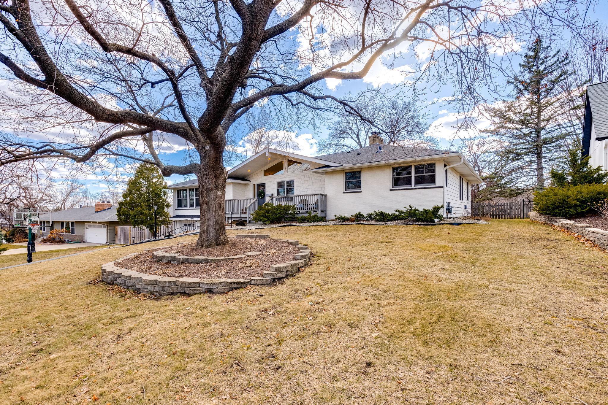 5532 Chantrey Road