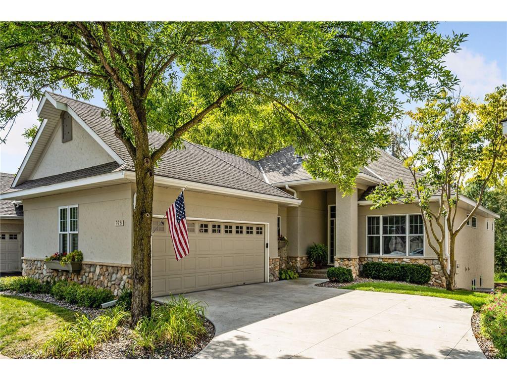 928 Nine Mile Cove S