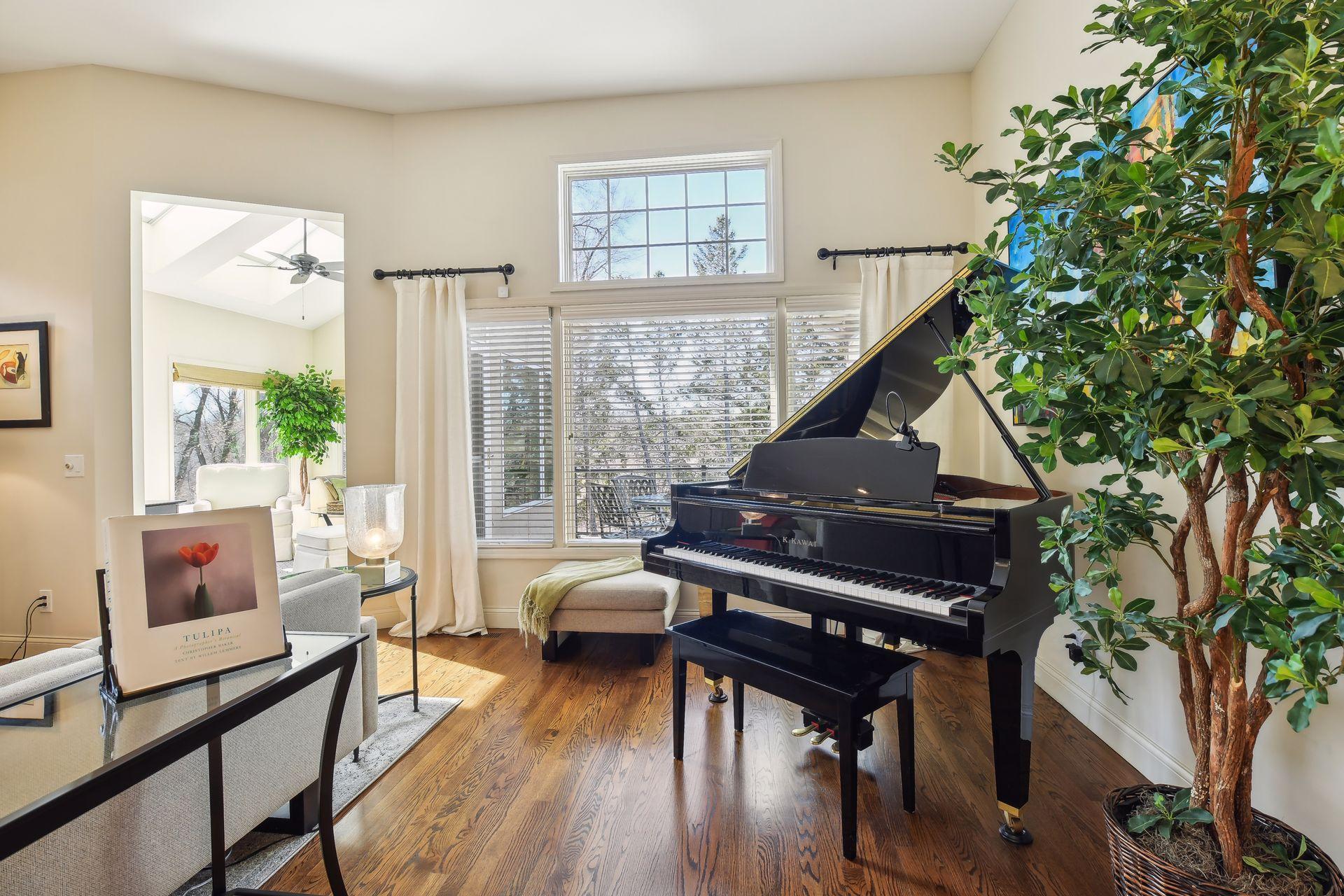 928 Nine Mile Cove S