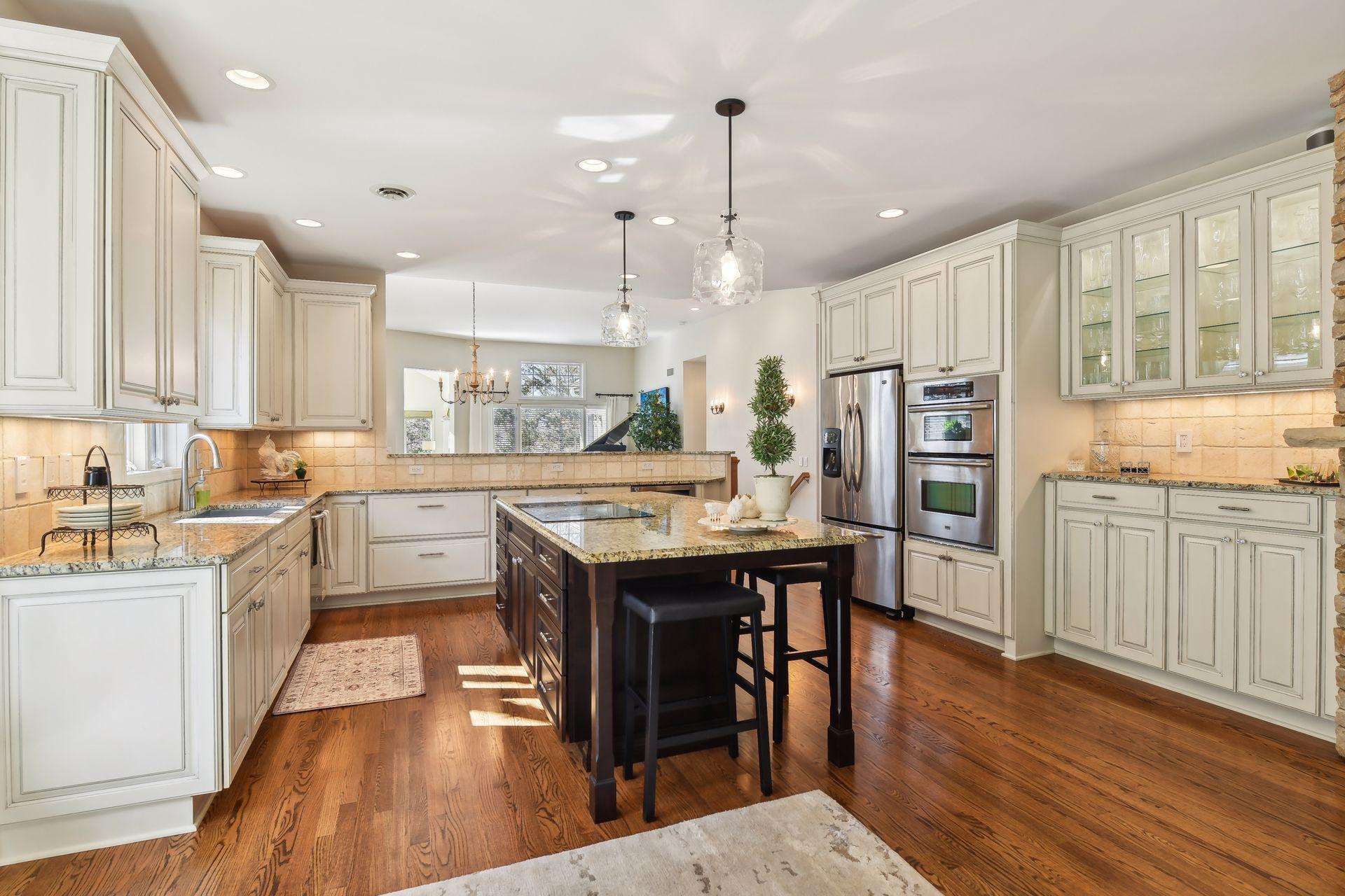 928 Nine Mile Cove S