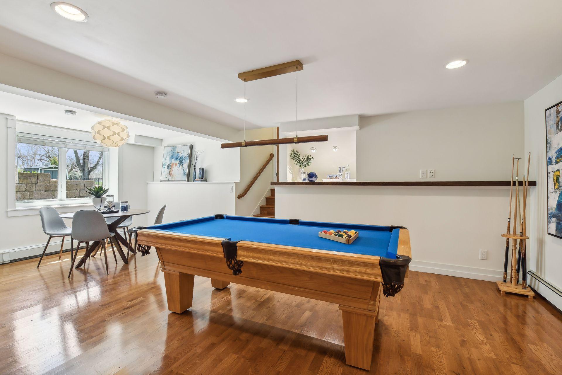 209 Meander Road