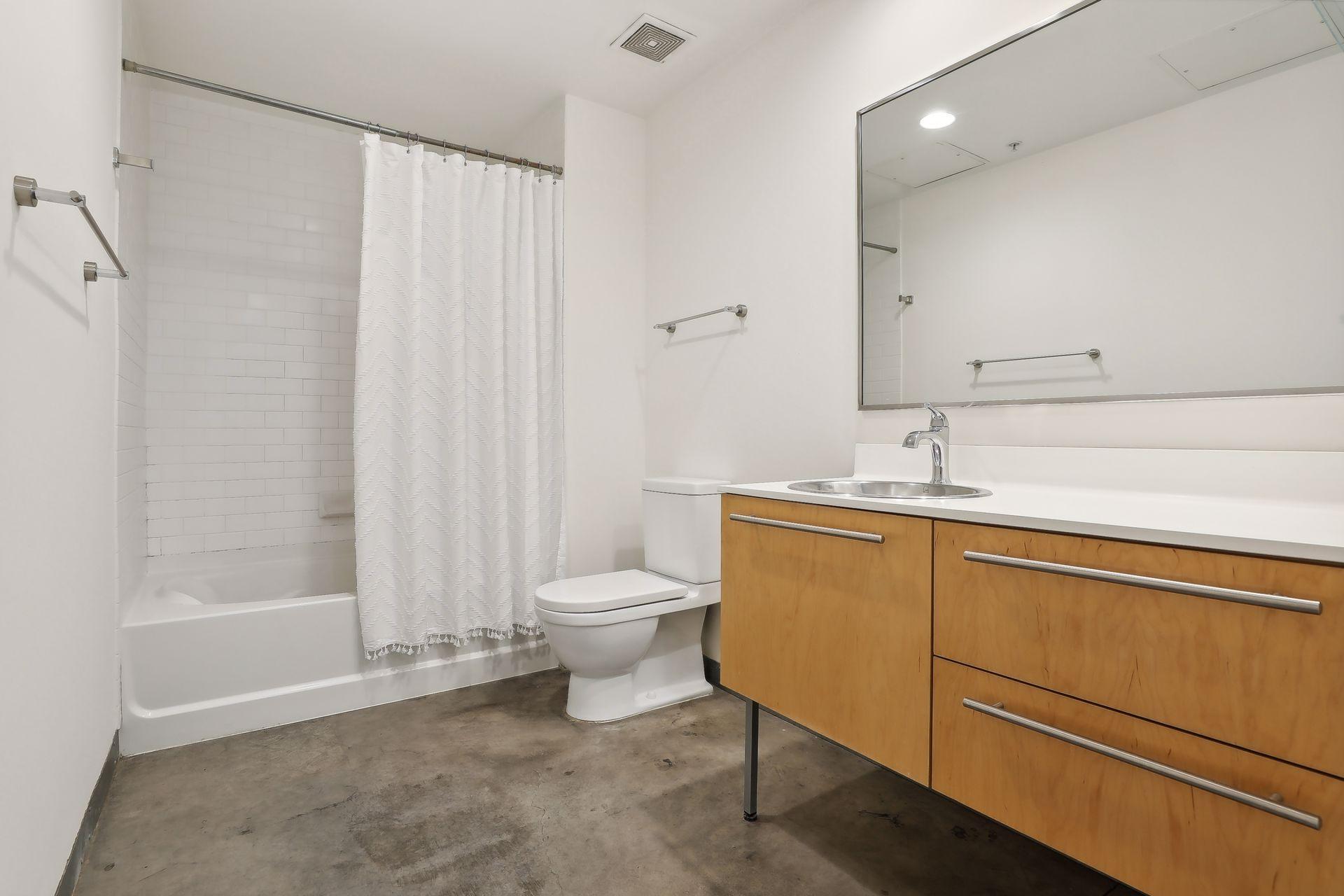 700 Washington Avenue N Unit: 626