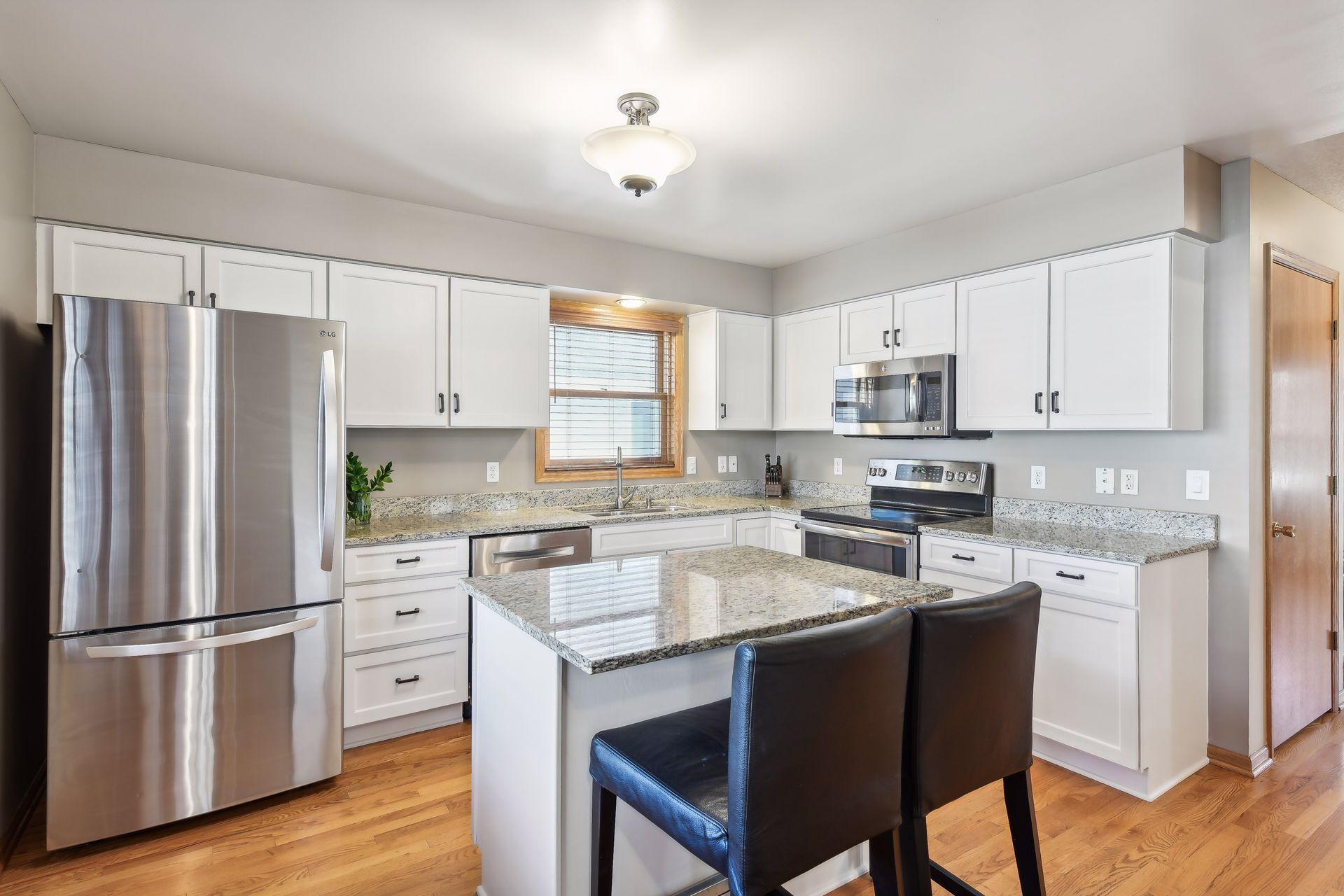 325 Quincy Street NE