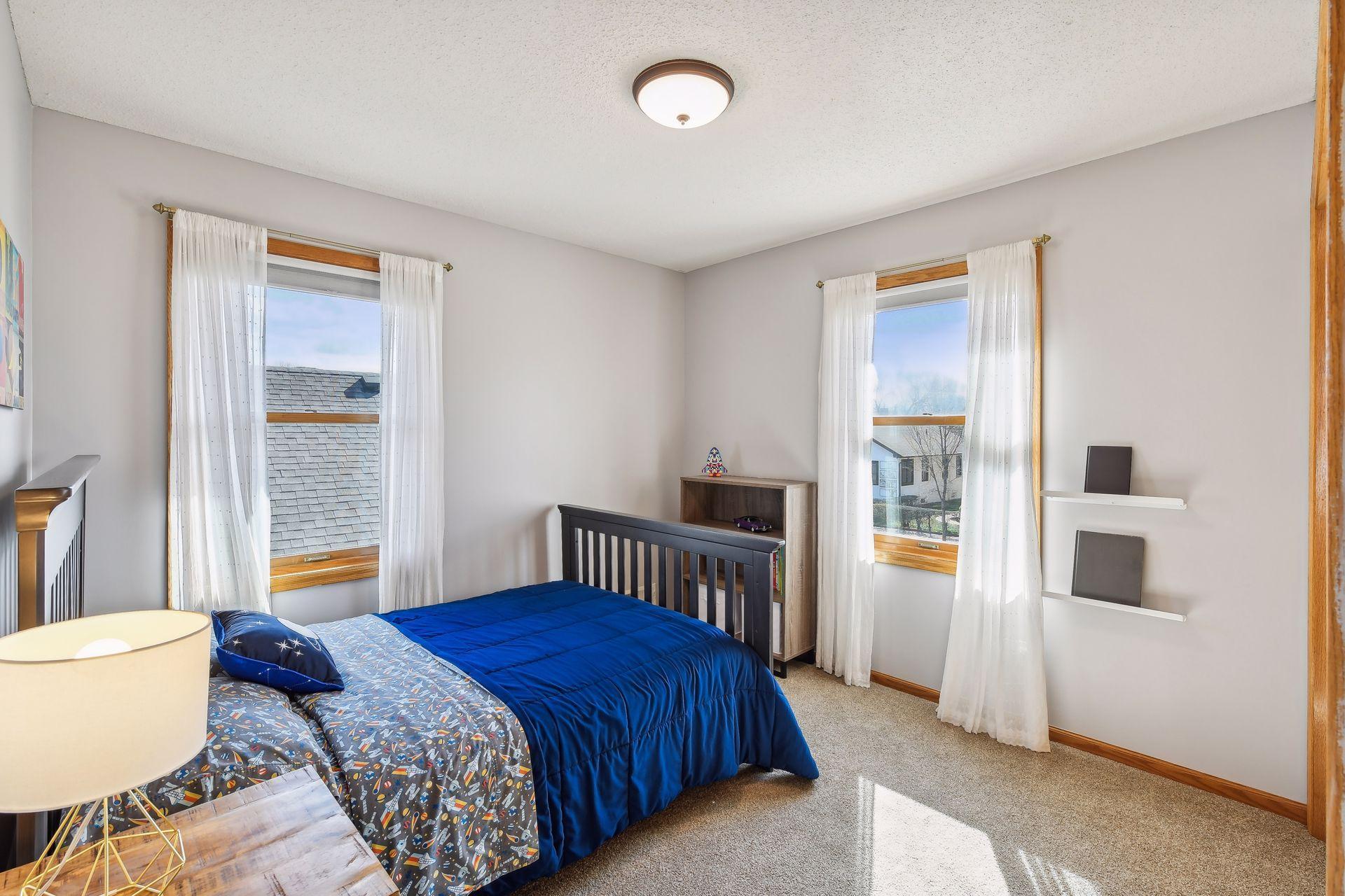 325 Quincy Street NE