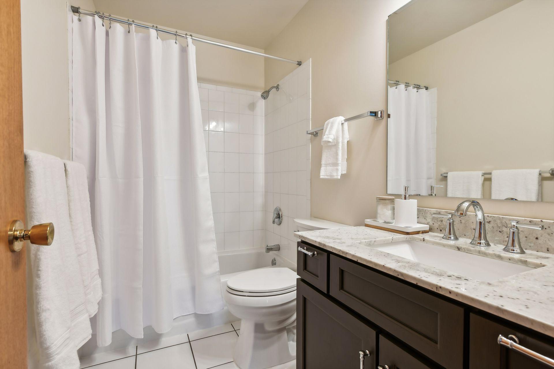 325 Quincy Street NE