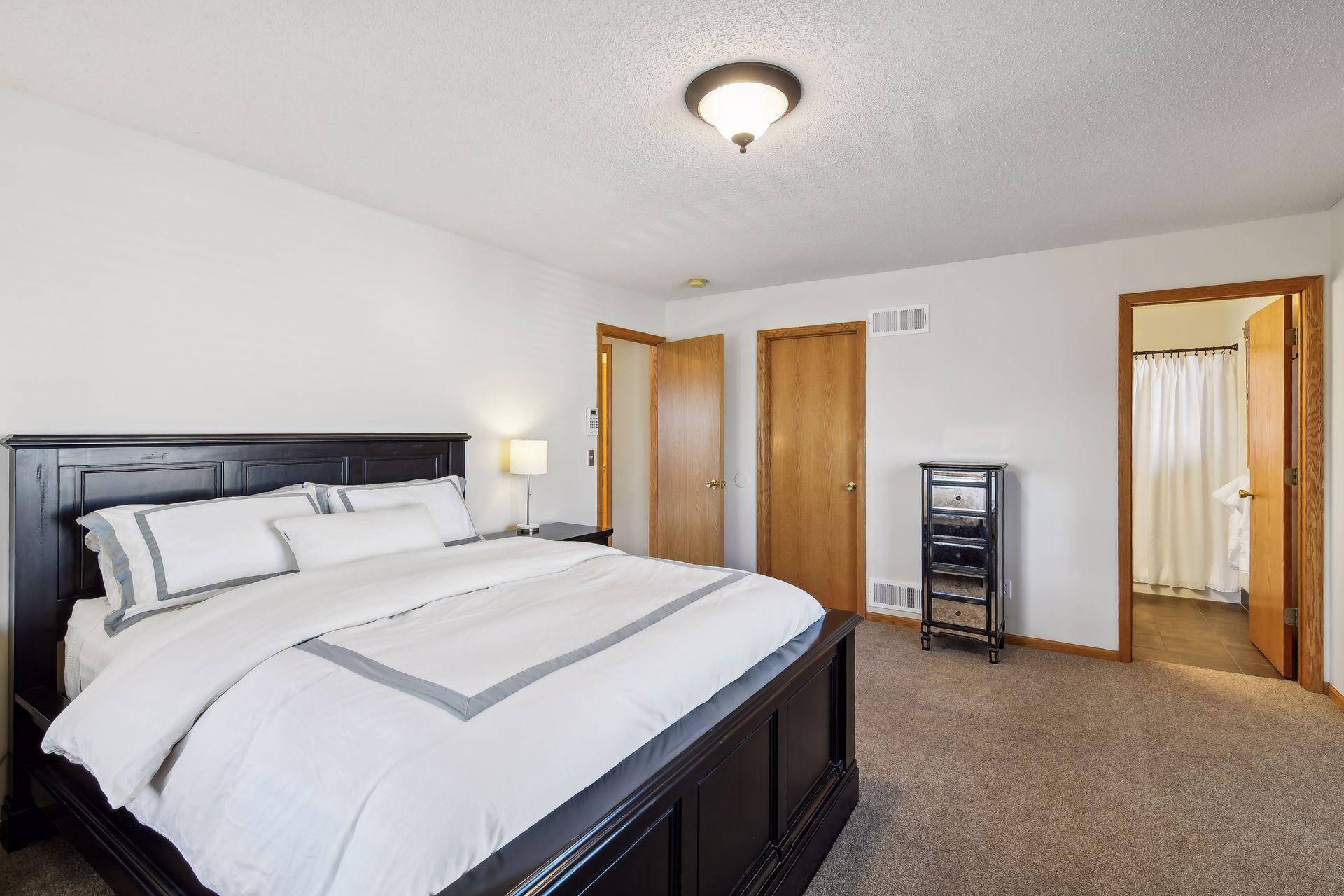 325 Quincy Street NE