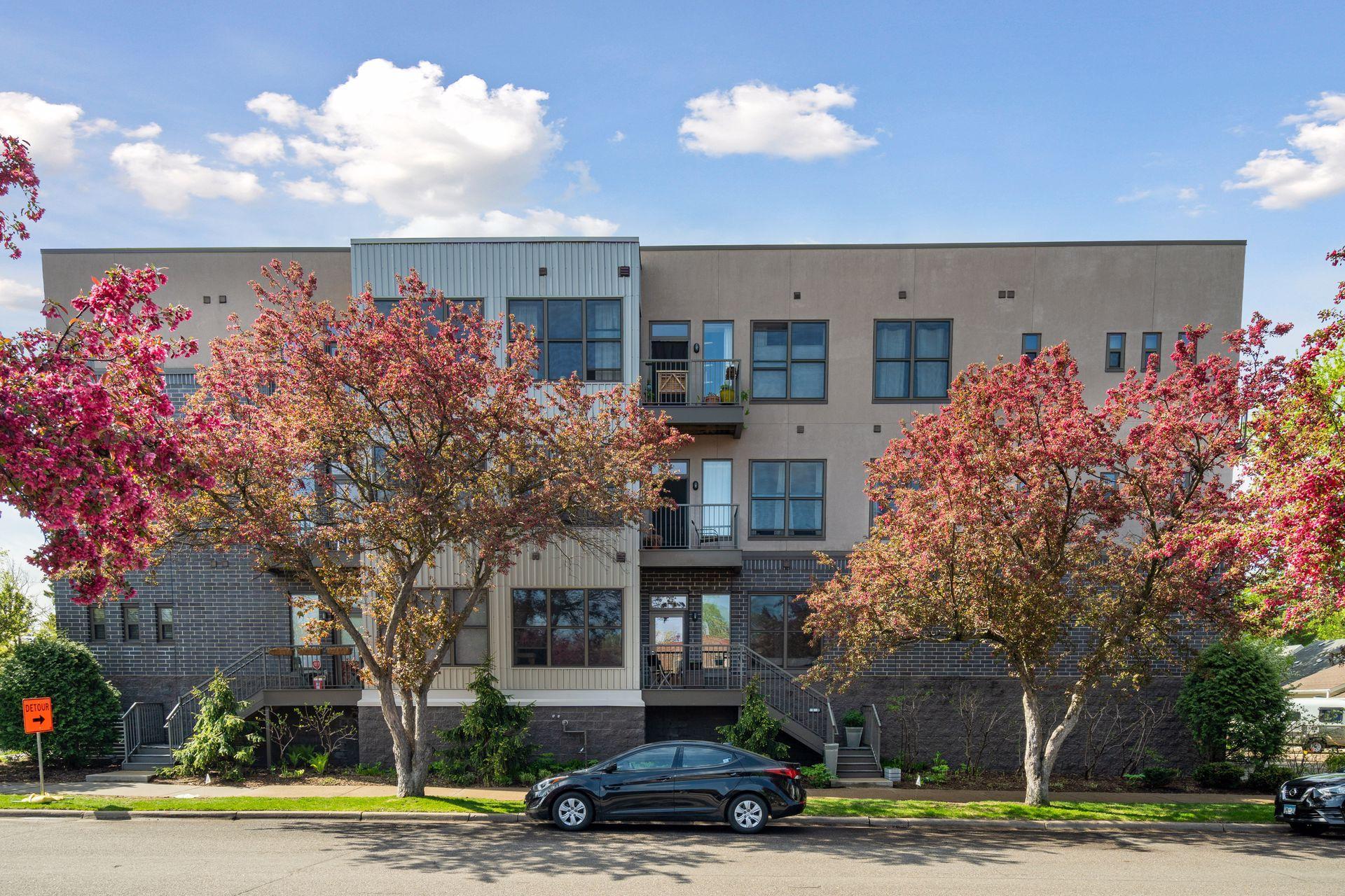 4500 Chicago Avenue Unit: 208