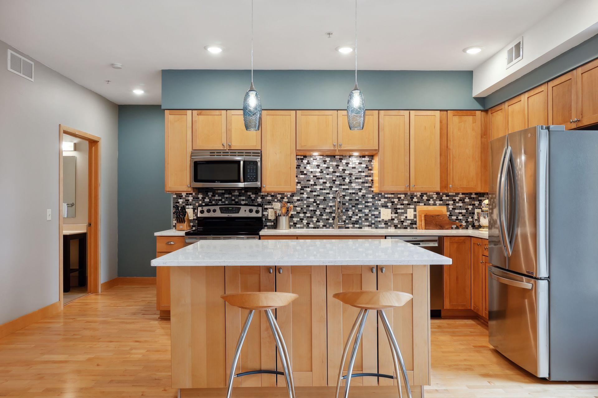 4500 Chicago Avenue Unit: 208