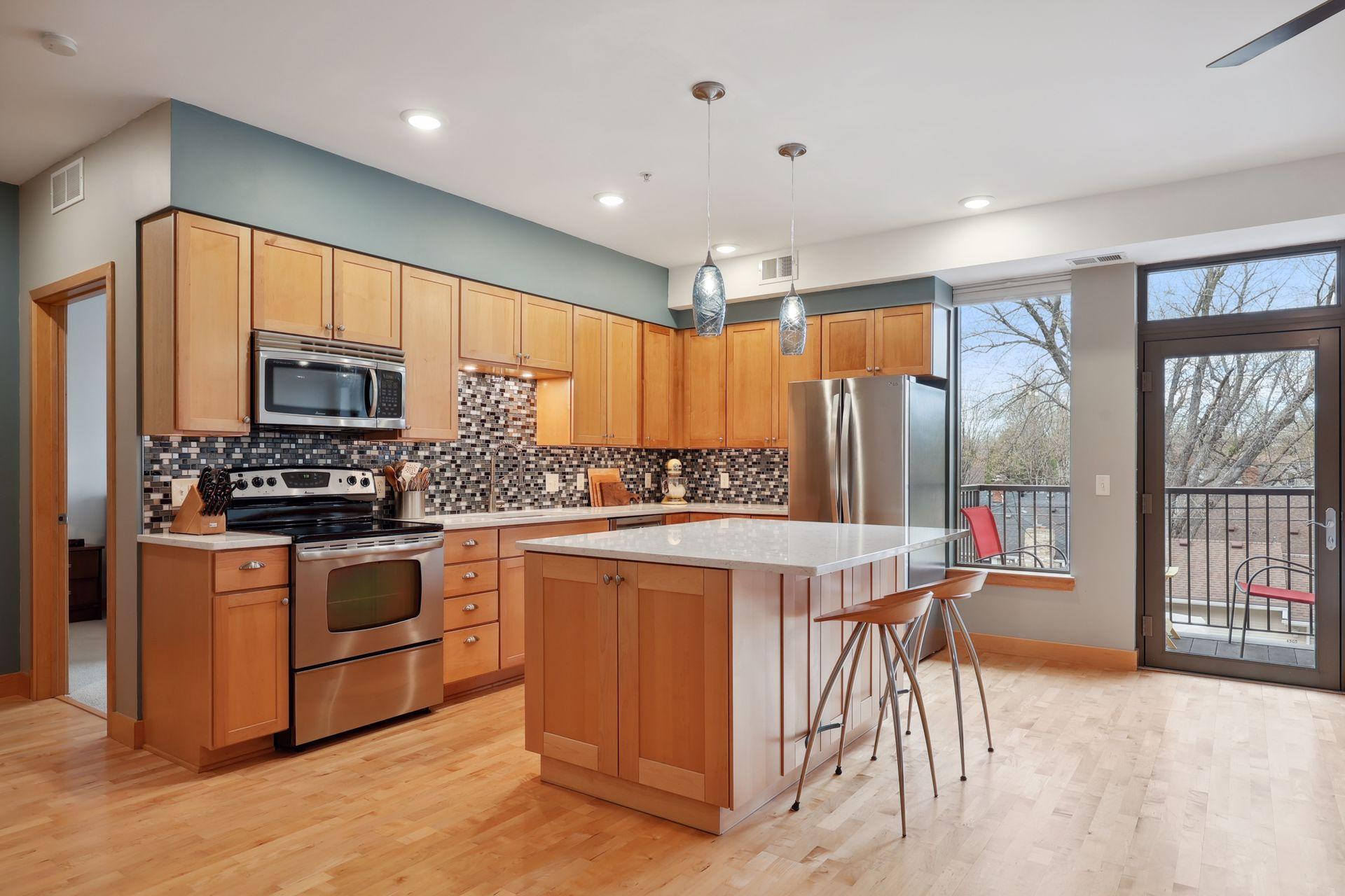 4500 Chicago Avenue Unit: 208