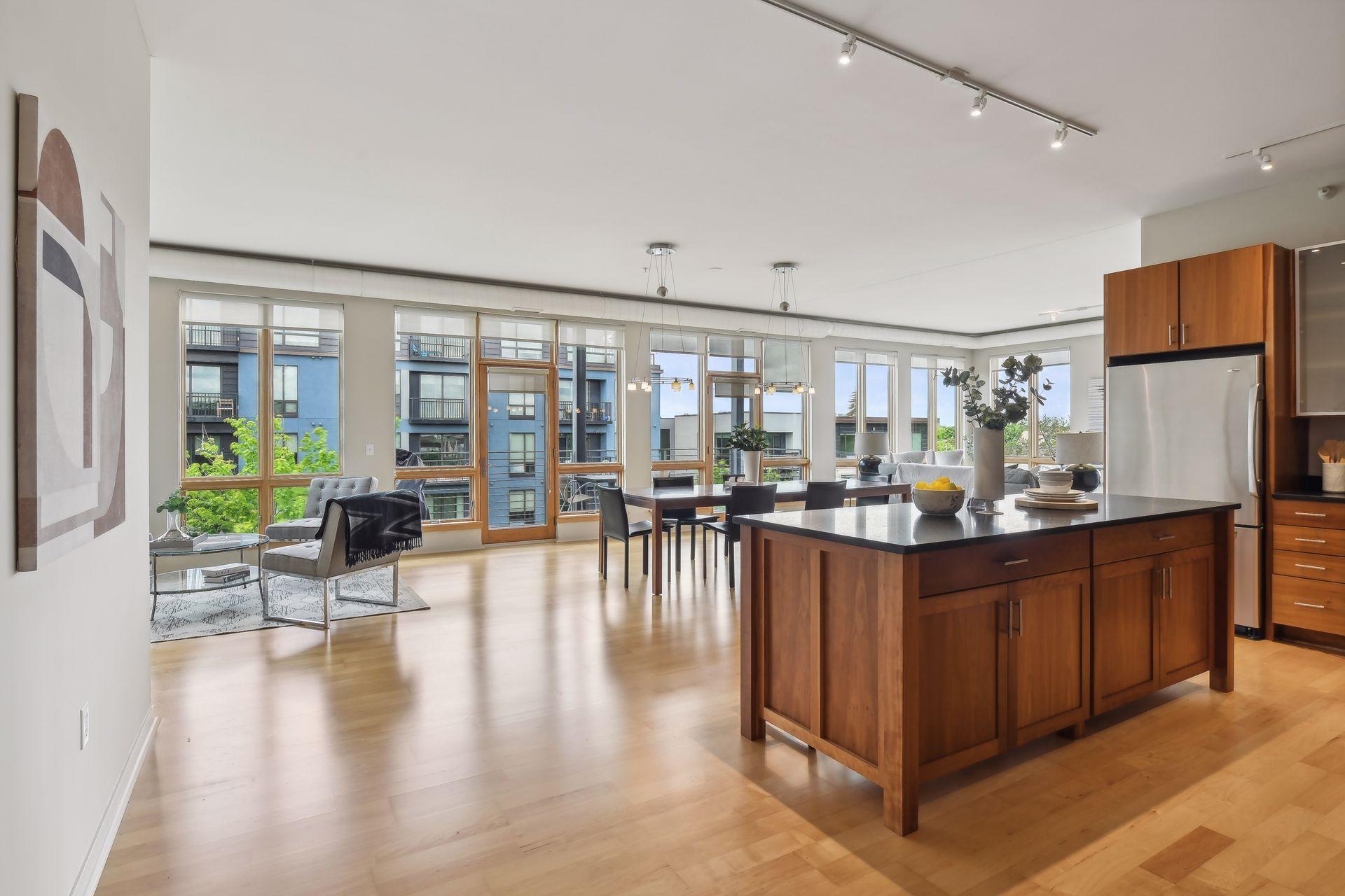 2845 Colfax Avenue S Unit: W401