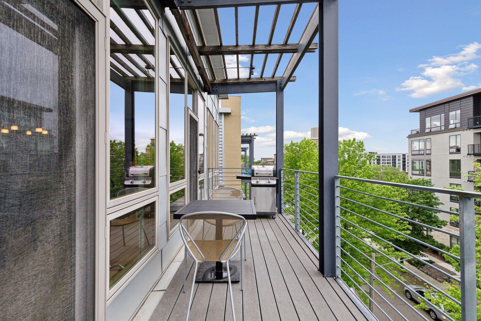 2845 Colfax Avenue S Unit: W401