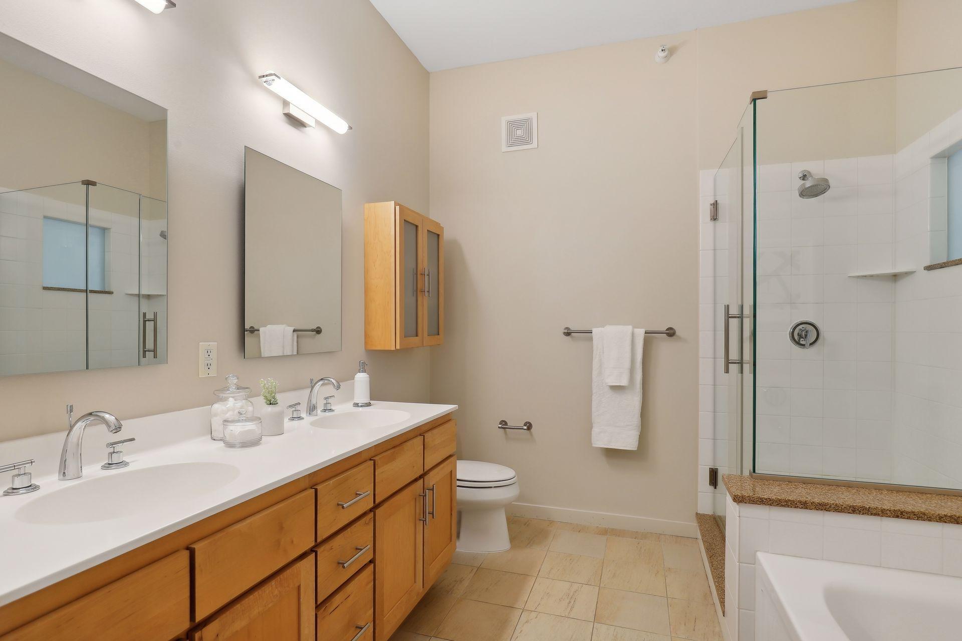2845 Colfax Avenue S Unit: W401