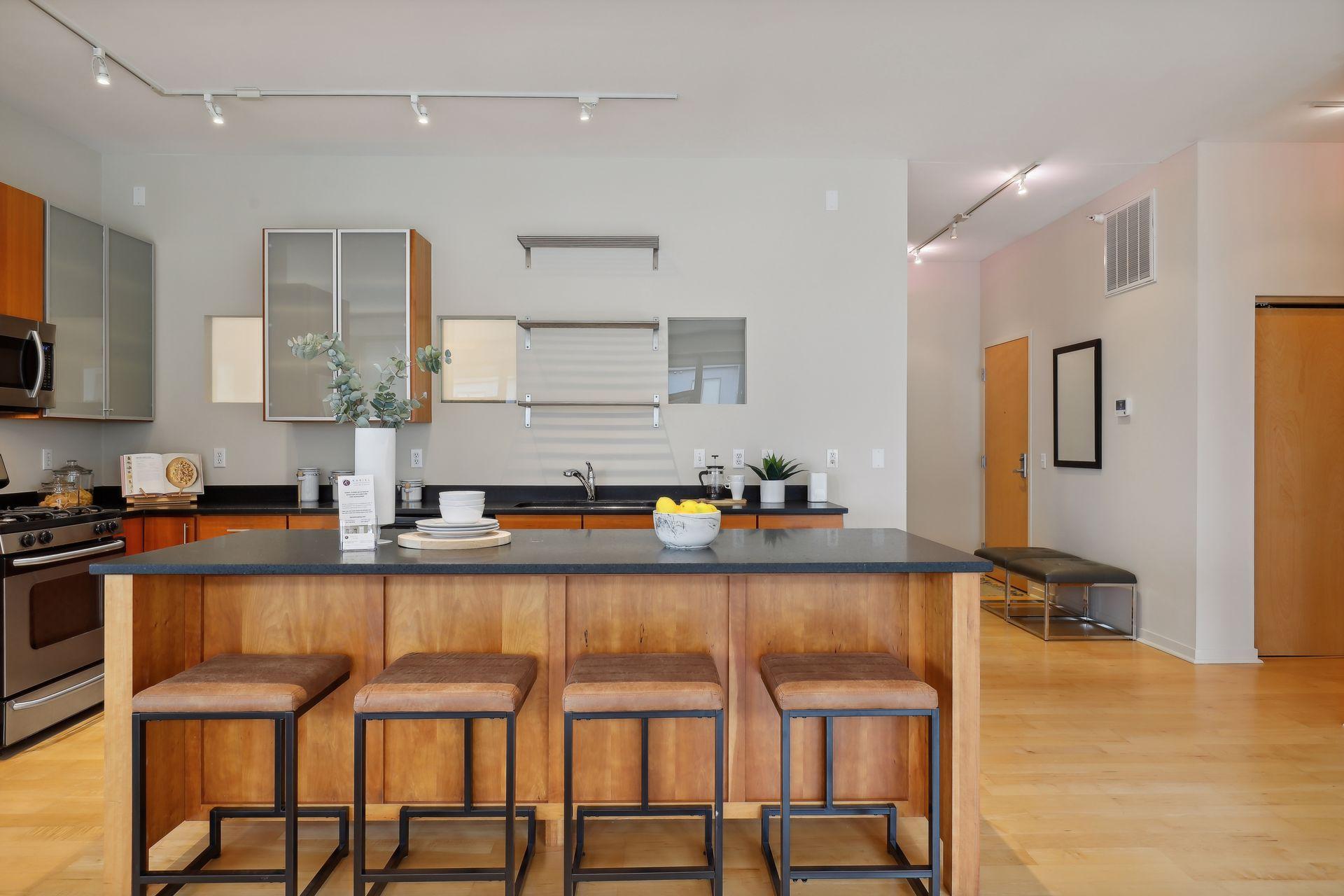 2845 Colfax Avenue S Unit: W401