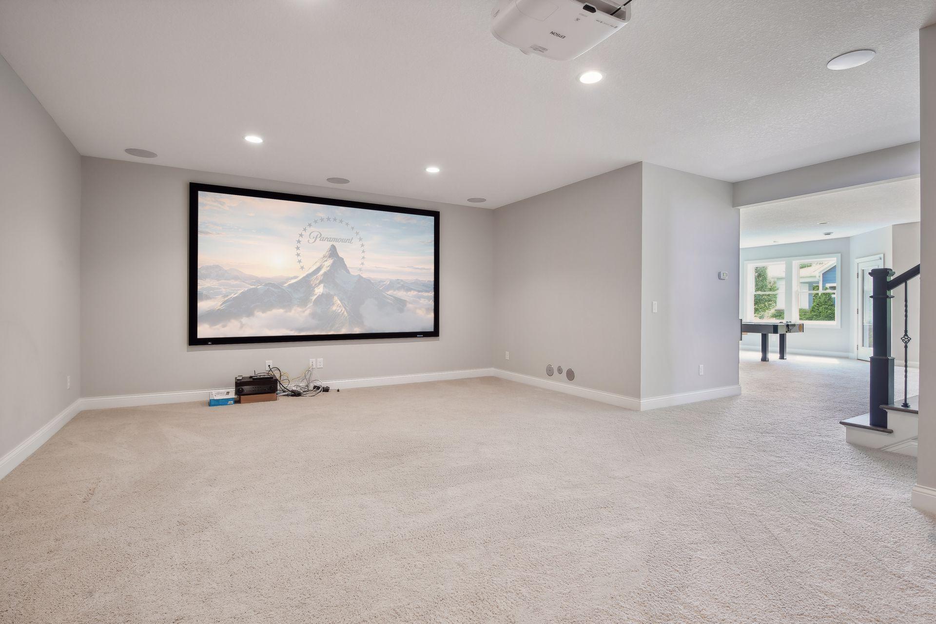 1460 Lakeway Court