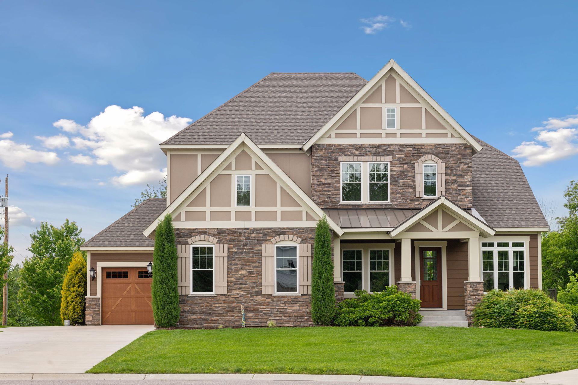 1460 Lakeway Court