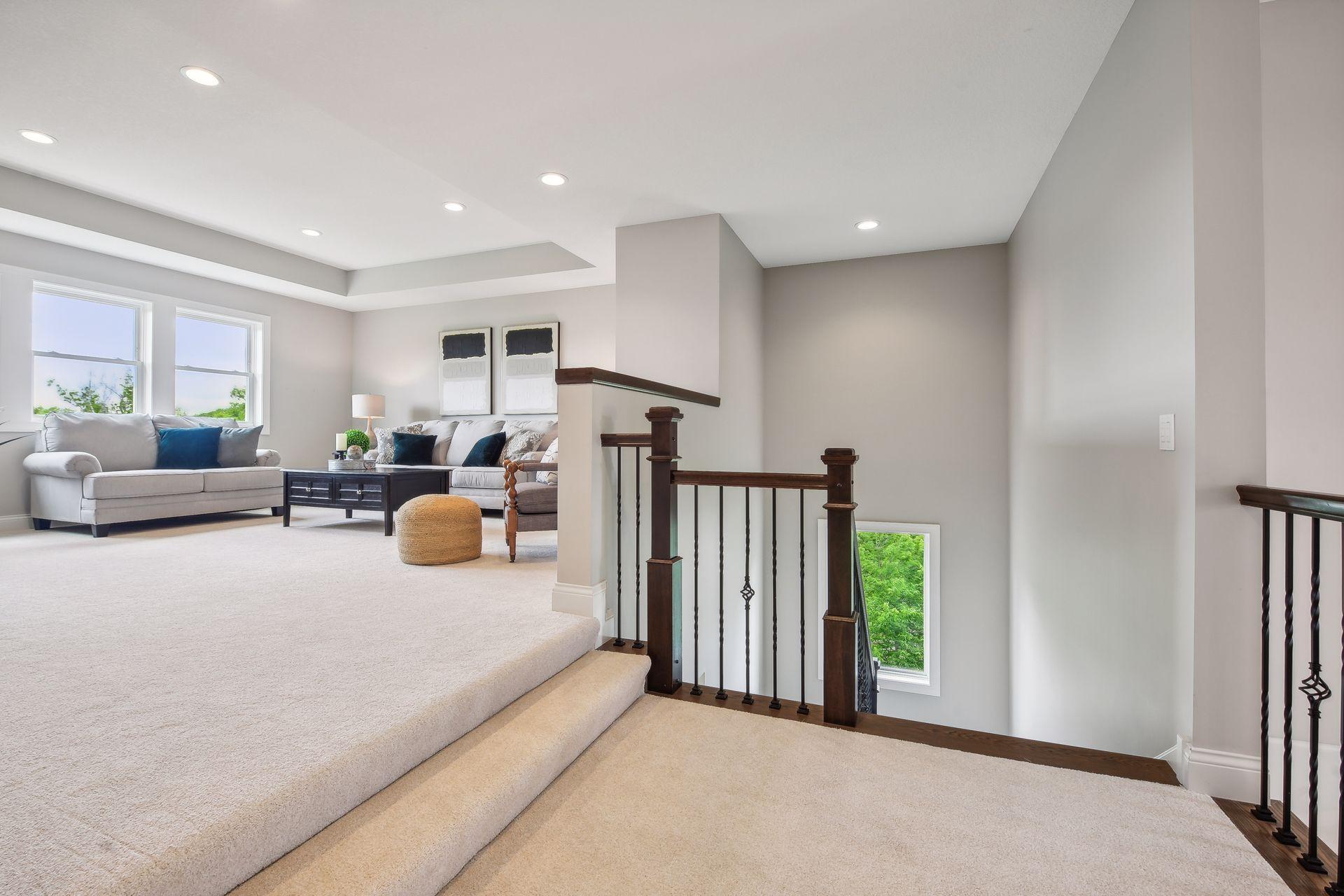 1460 Lakeway Court