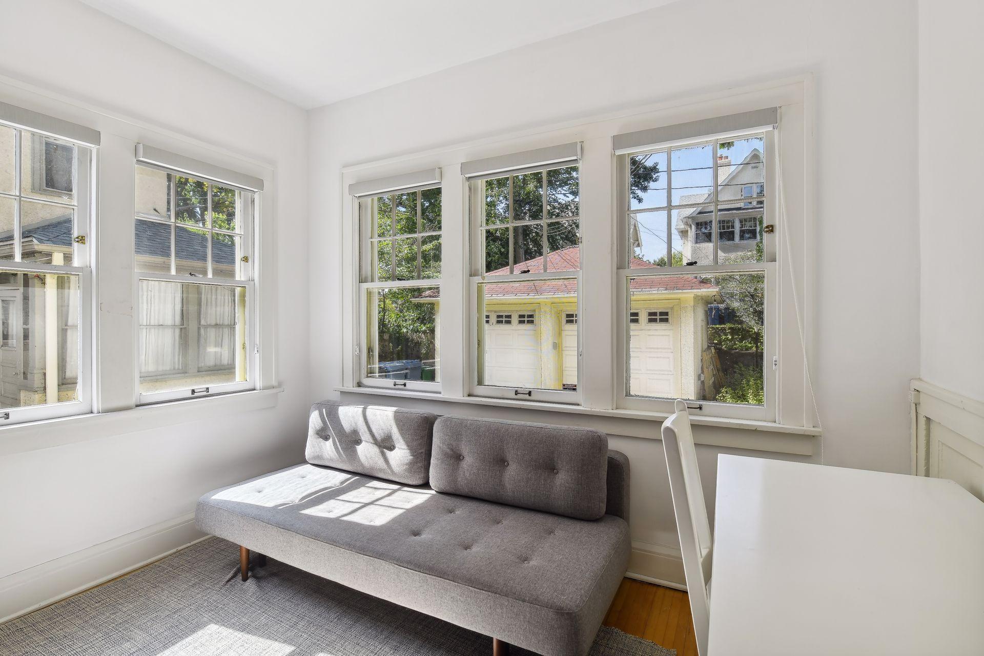 1716 Irving Avenue S