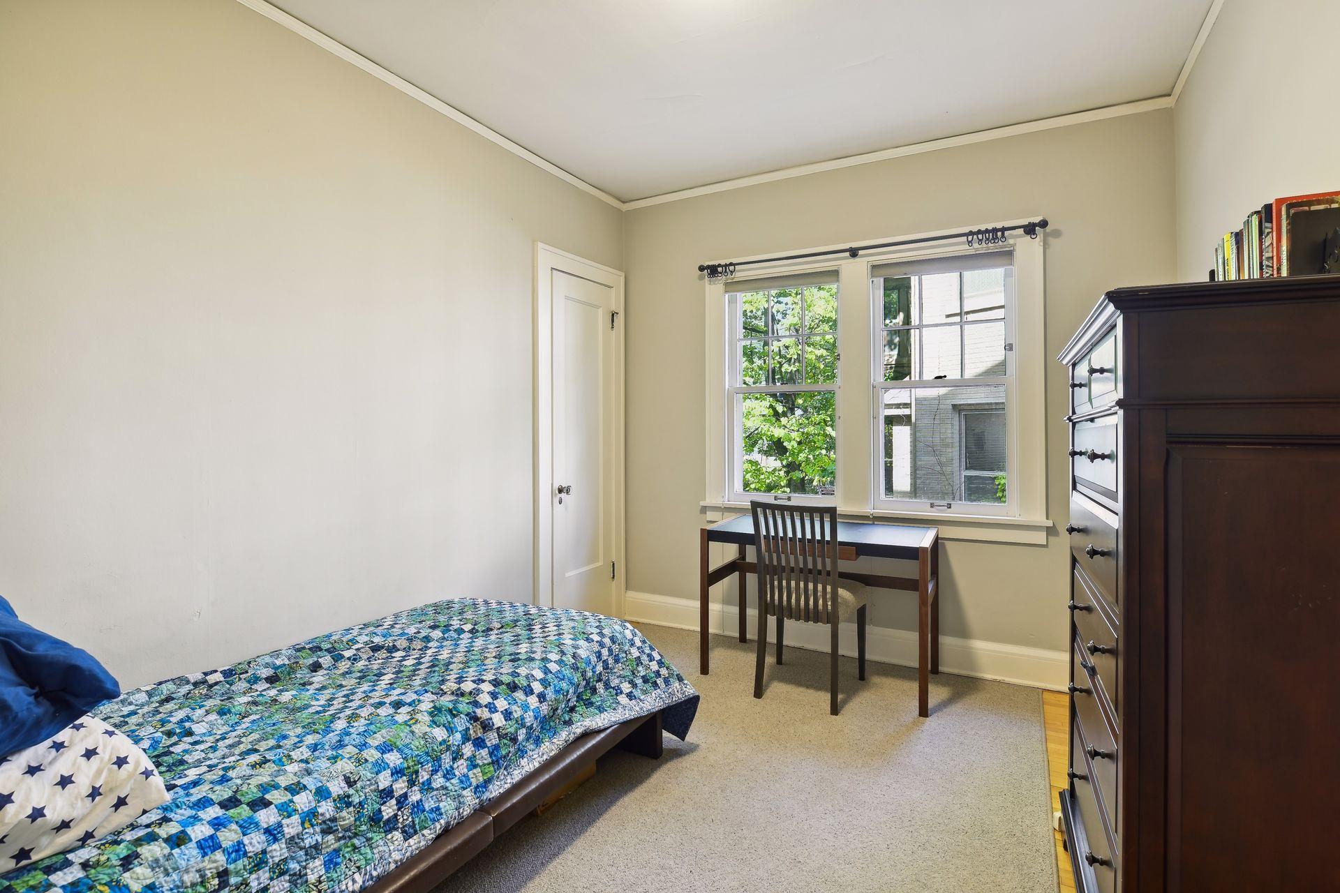 1716 Irving Avenue S