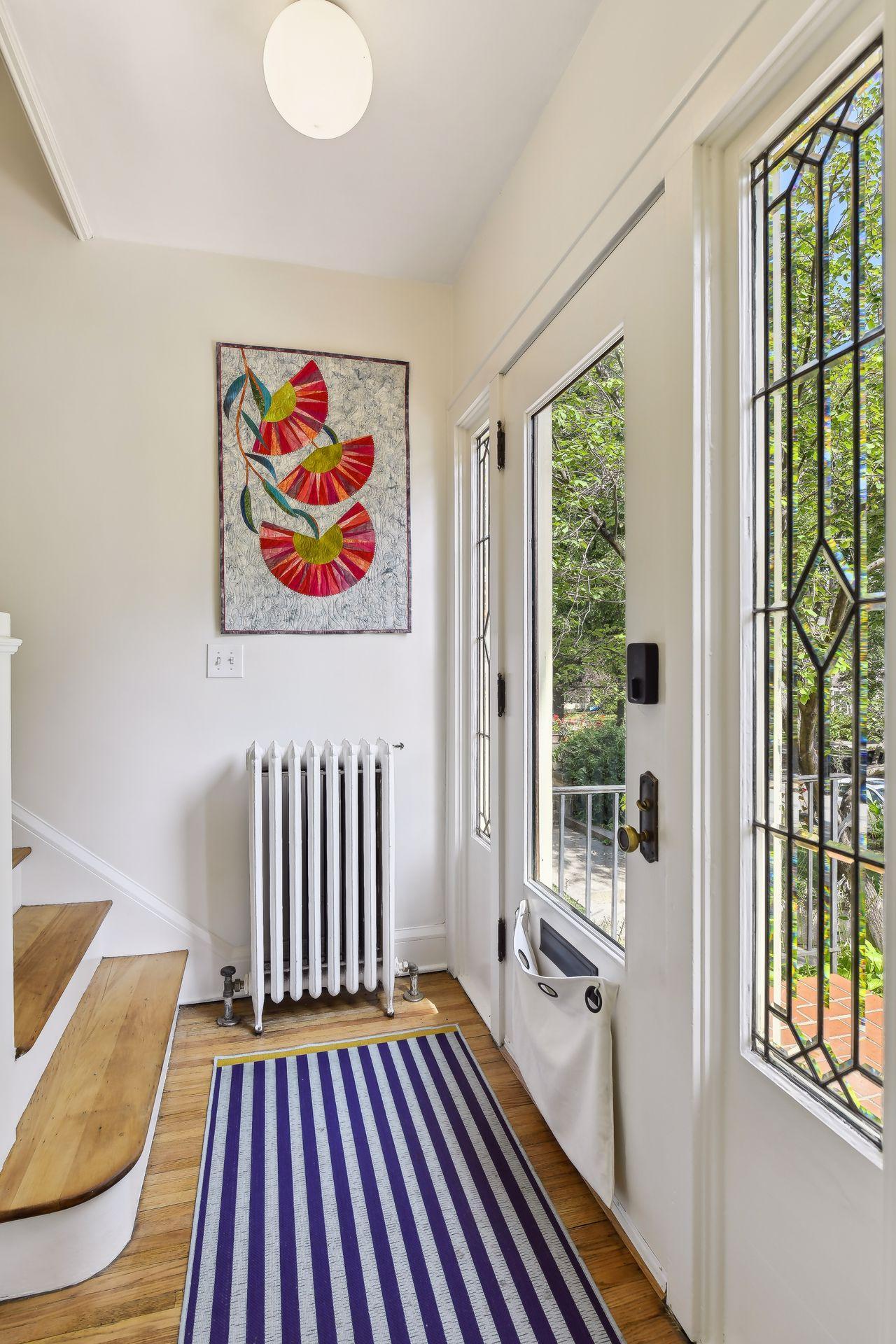 1716 Irving Avenue S