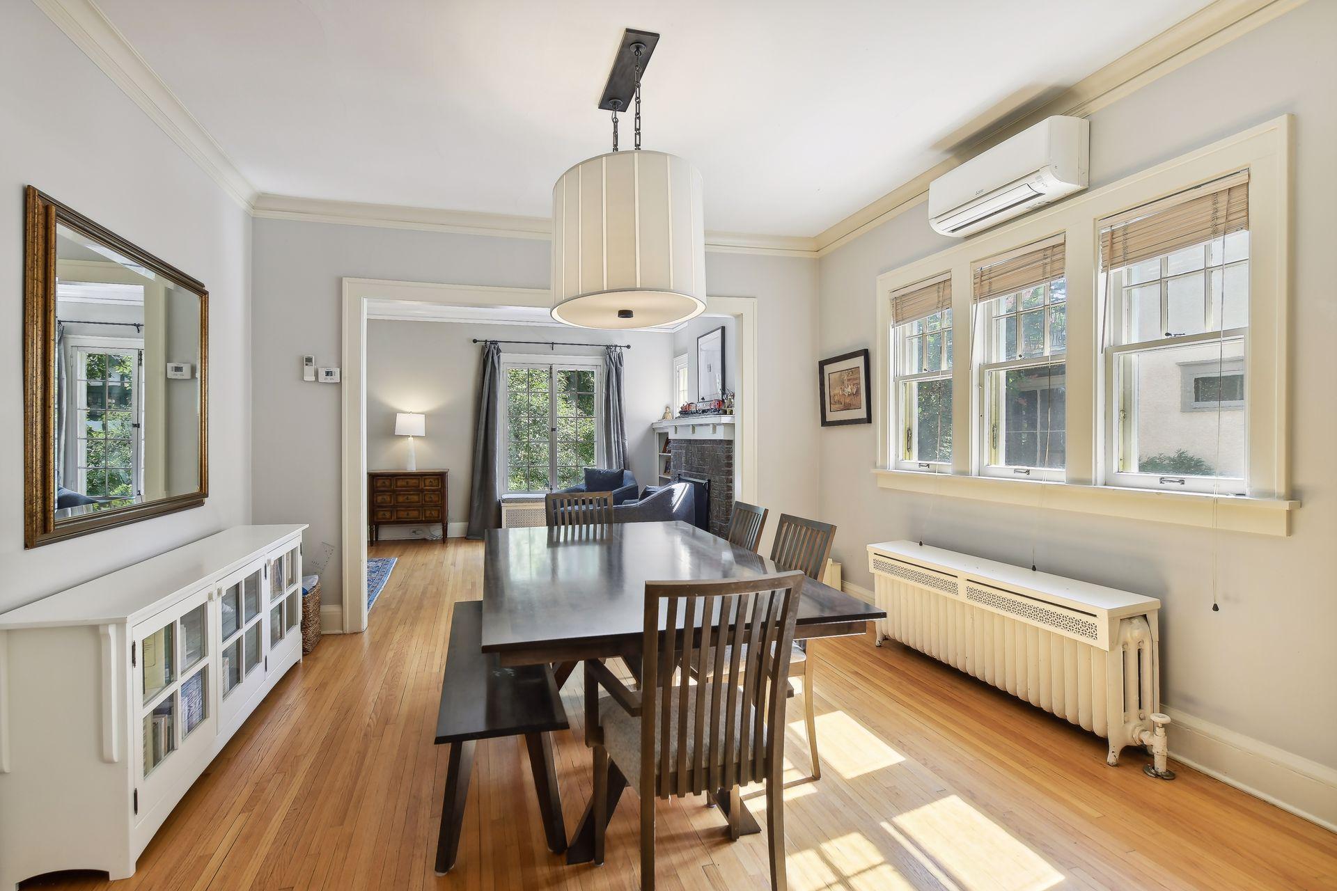 1716 Irving Avenue S