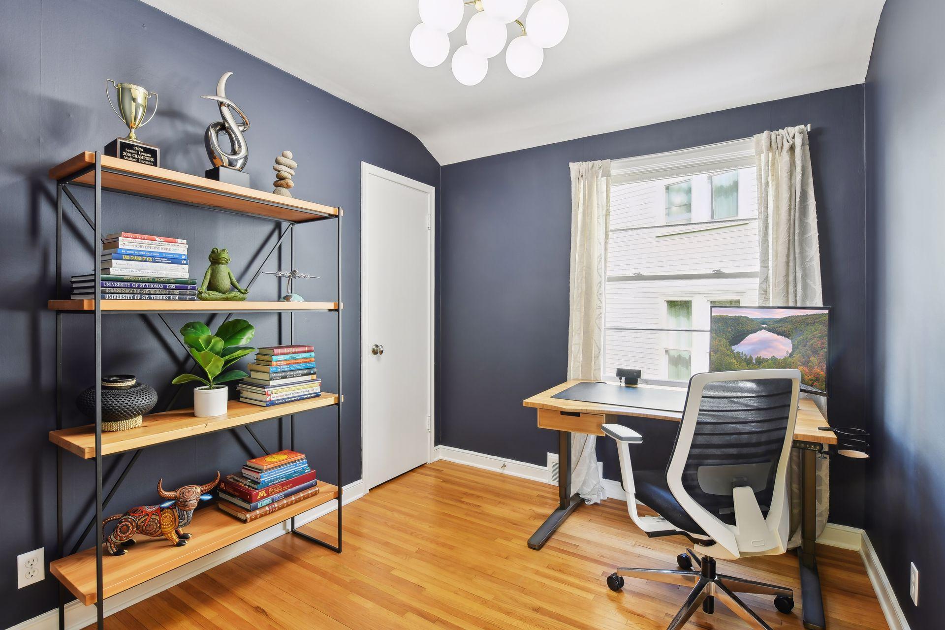 716 E Minnehaha Parkway