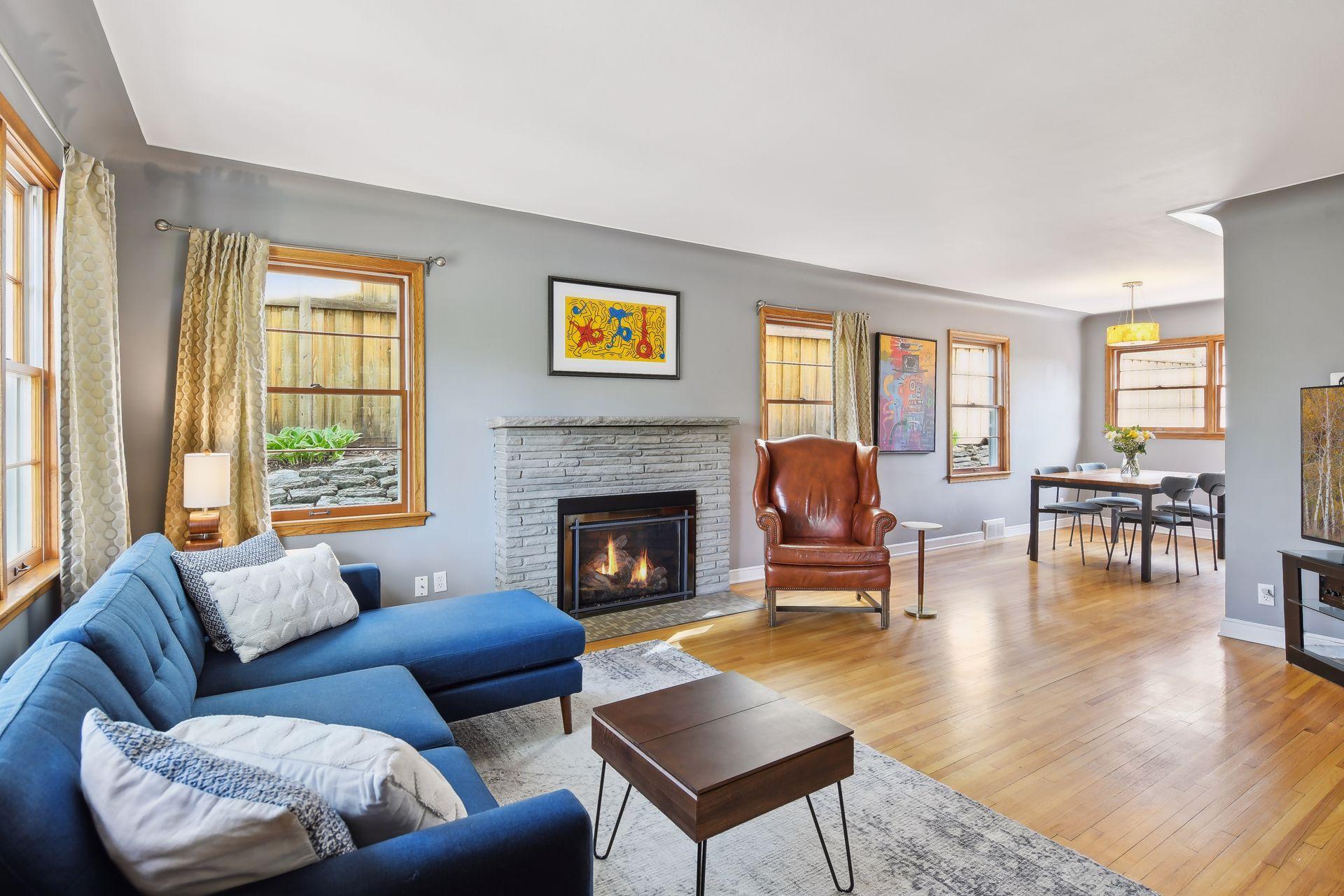 716 E Minnehaha Parkway