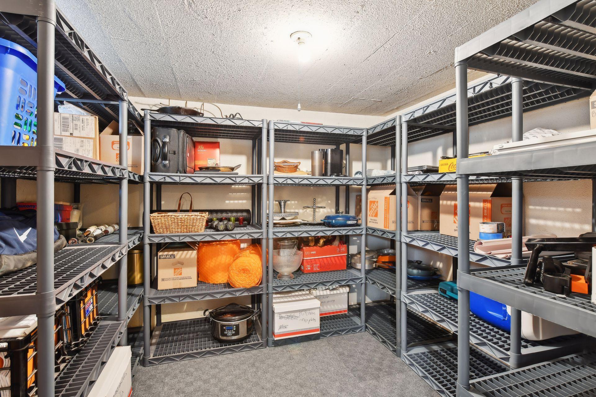 716 E Minnehaha Parkway