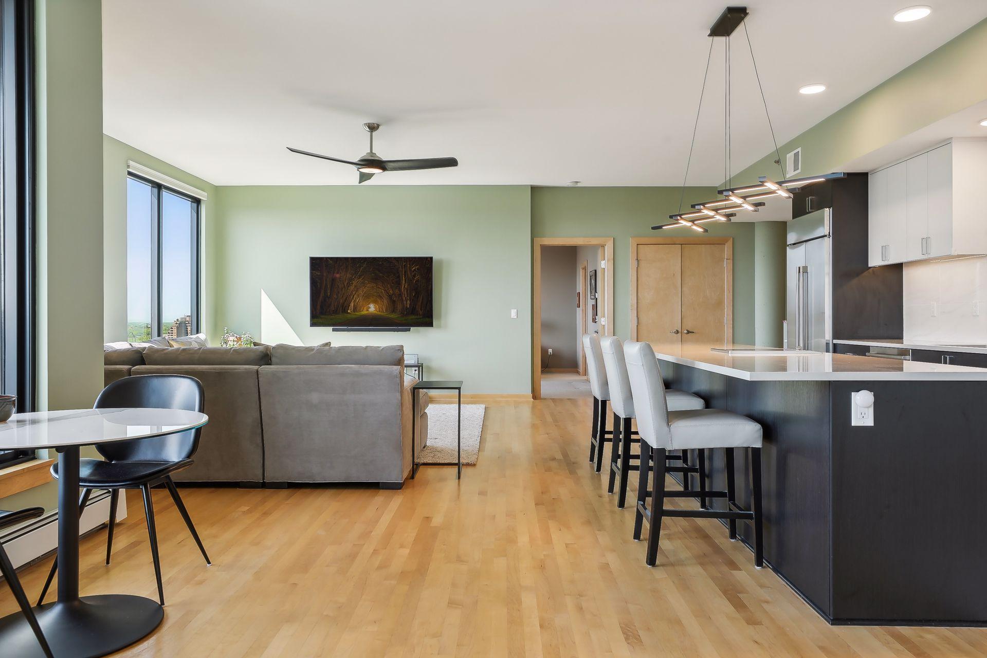 1240 S 2nd Street Unit: 1220