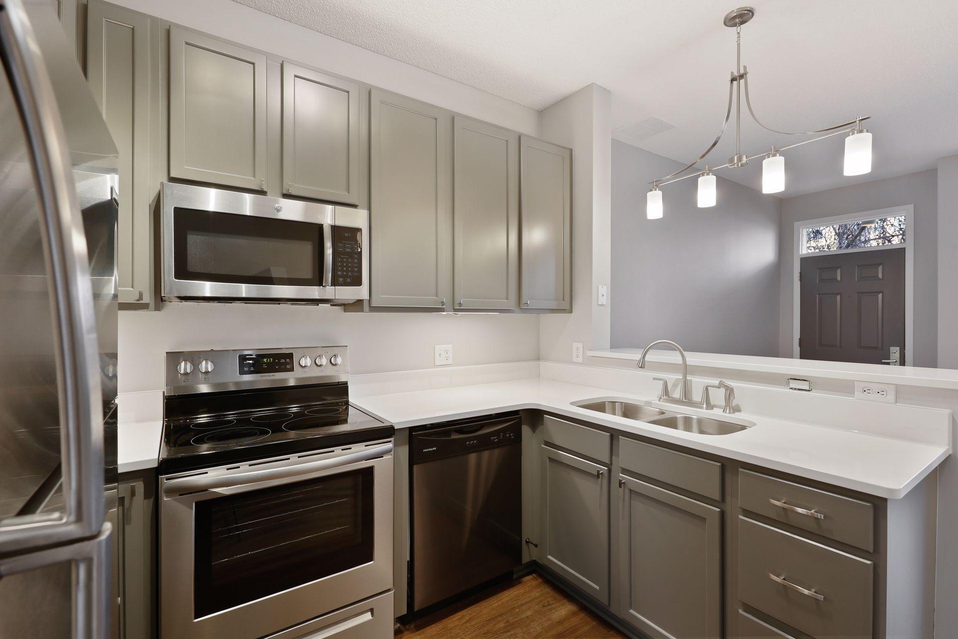 645 N 1st Street Unit: 105