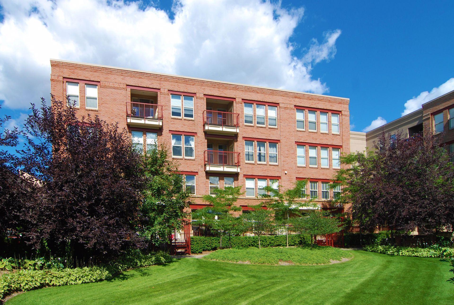 645 N 1st Street Unit: 105