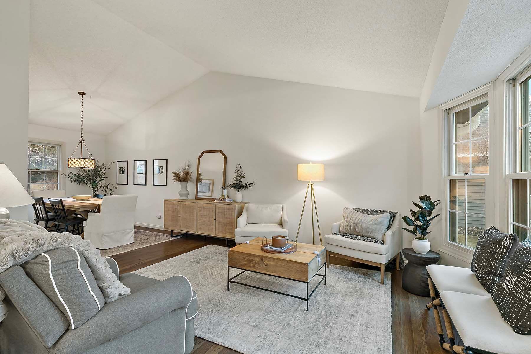 96 Castle Ridge Court