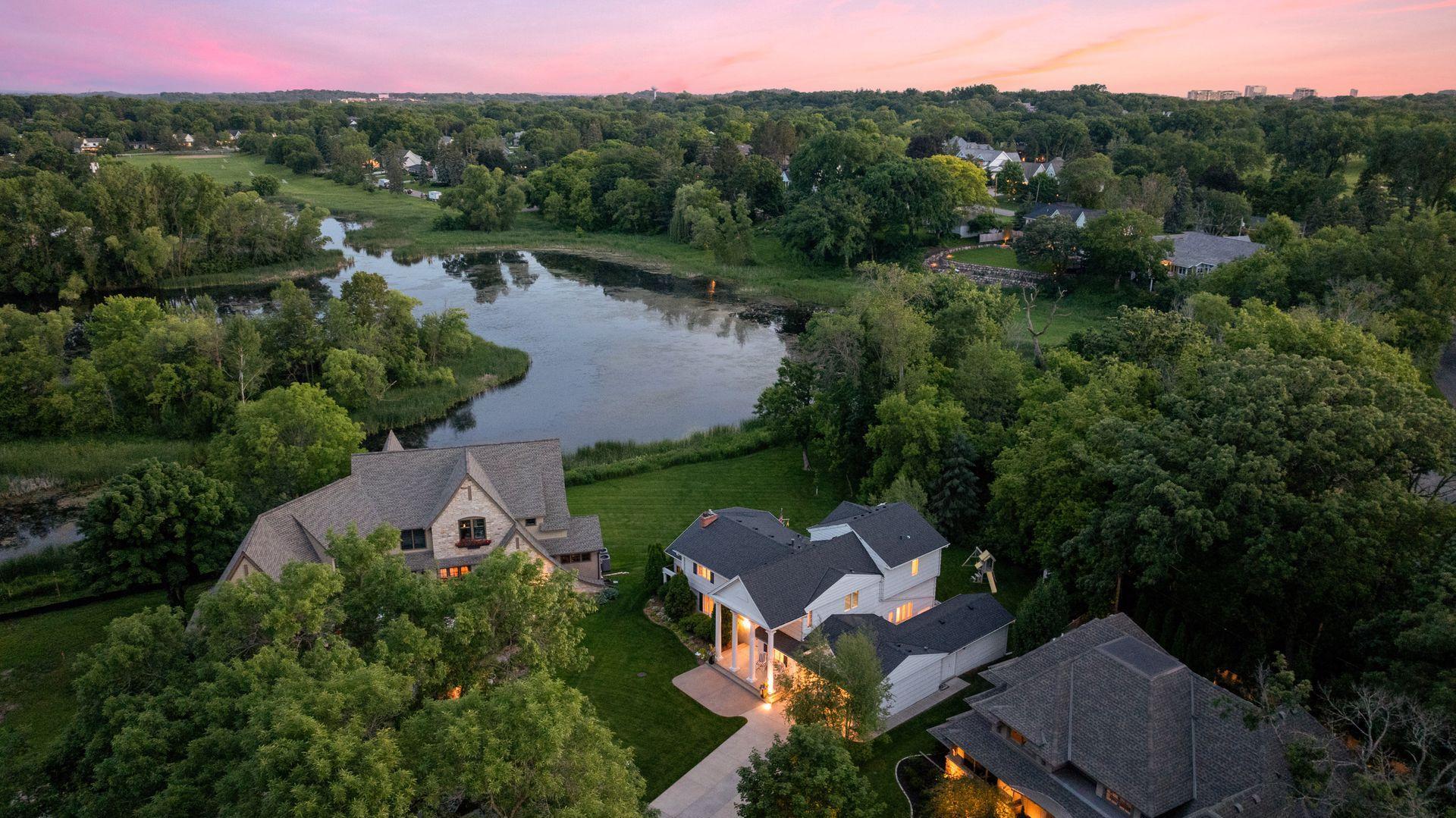 5637 Interlachen Circle