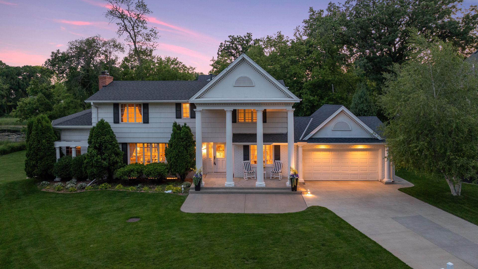 5637 Interlachen Circle