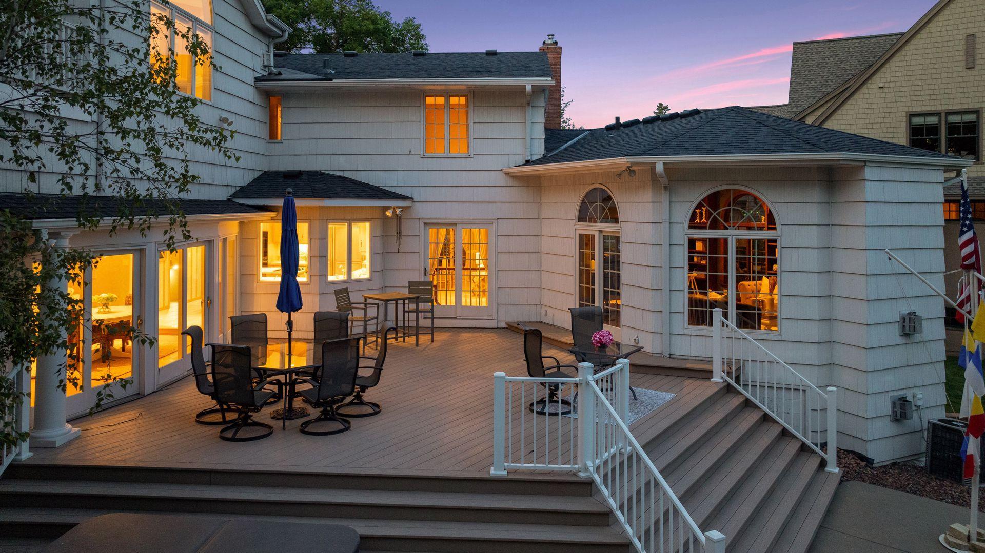 5637 Interlachen Circle