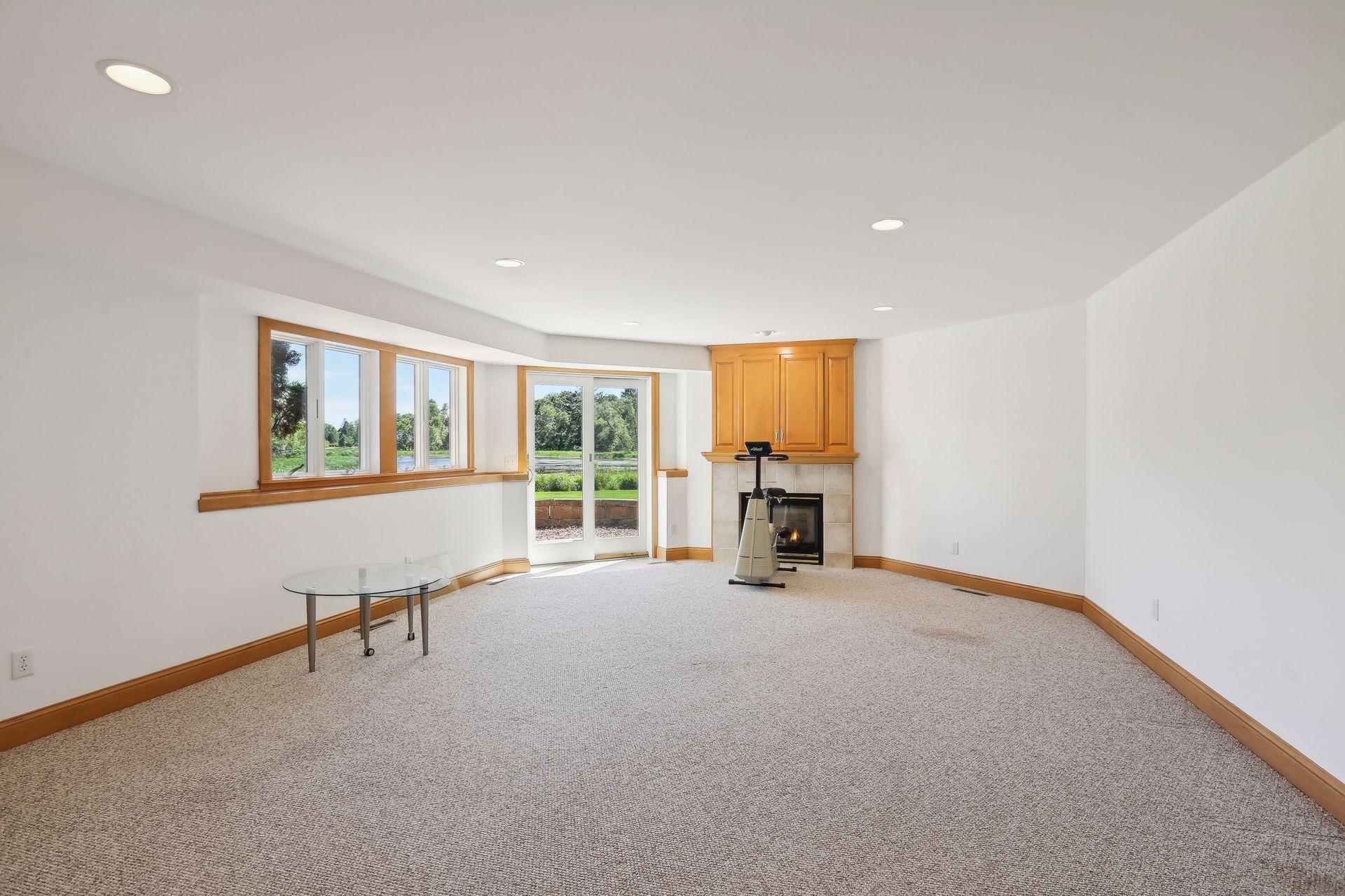 5637 Interlachen Circle