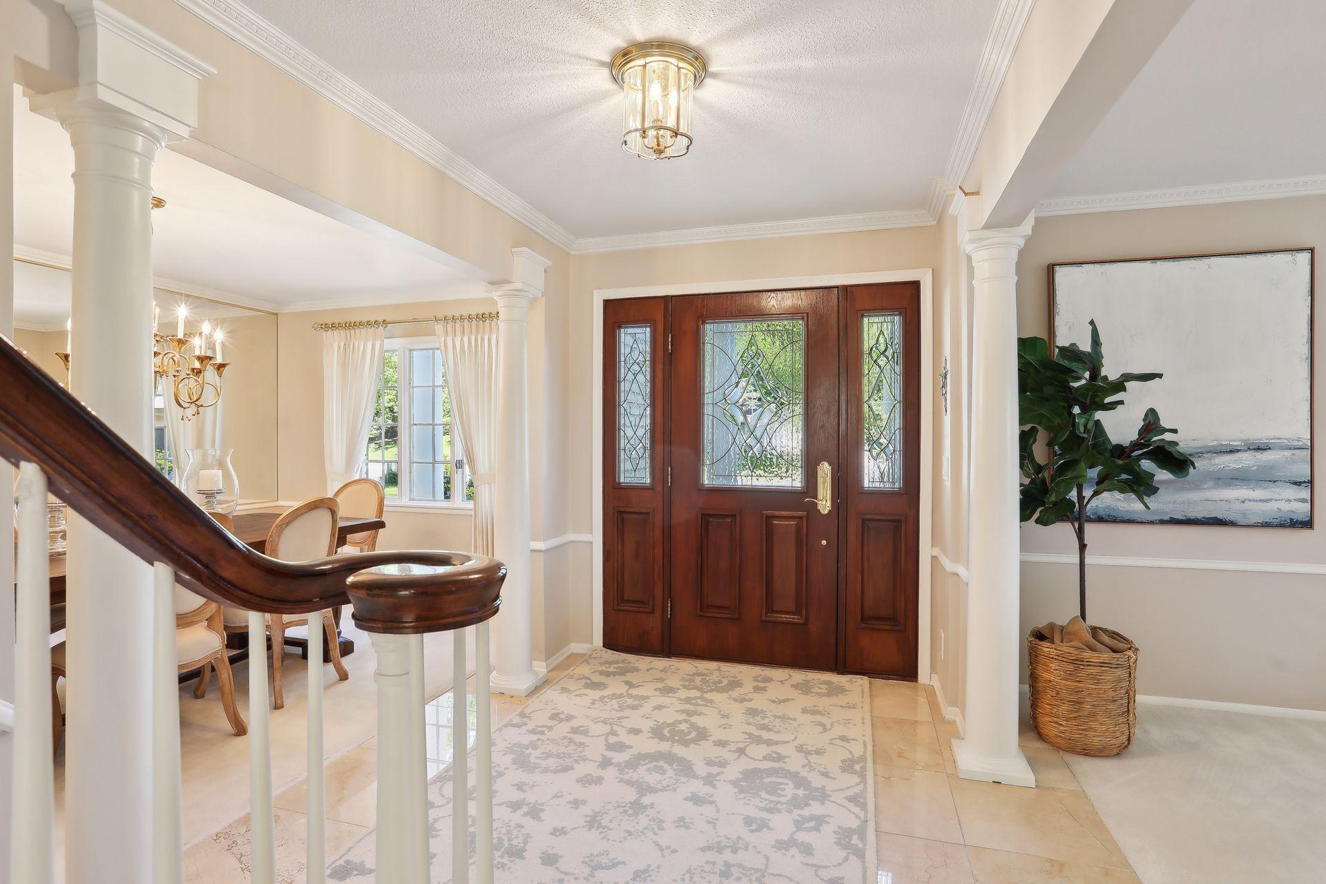 5637 Interlachen Circle