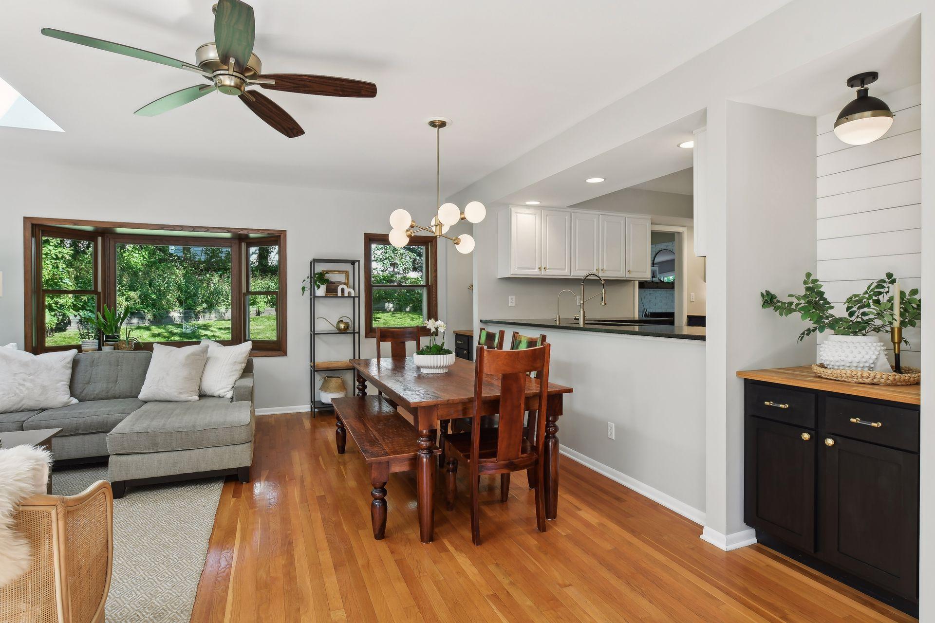 6216 Meadowbrook Boulevard