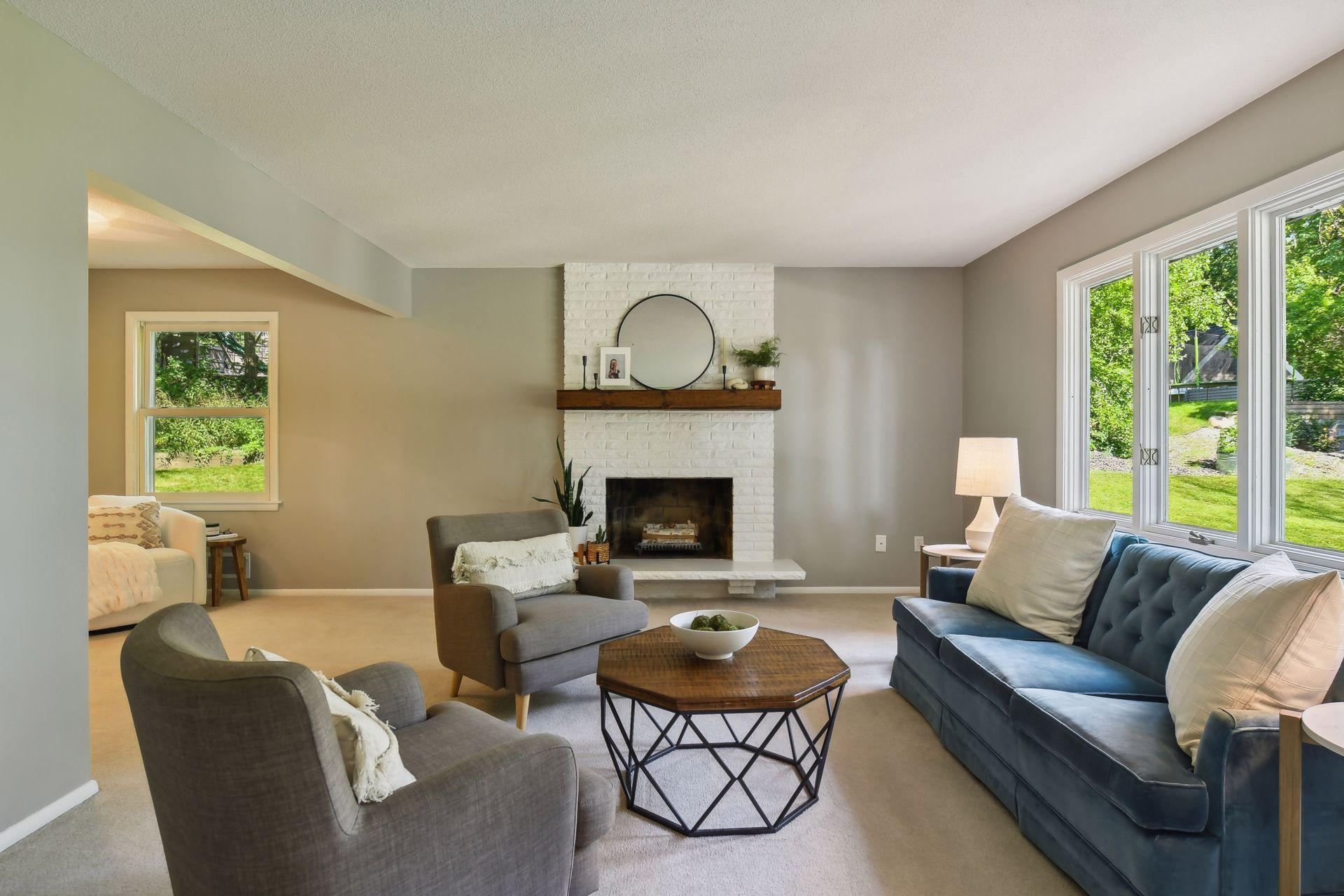 6216 Meadowbrook Boulevard